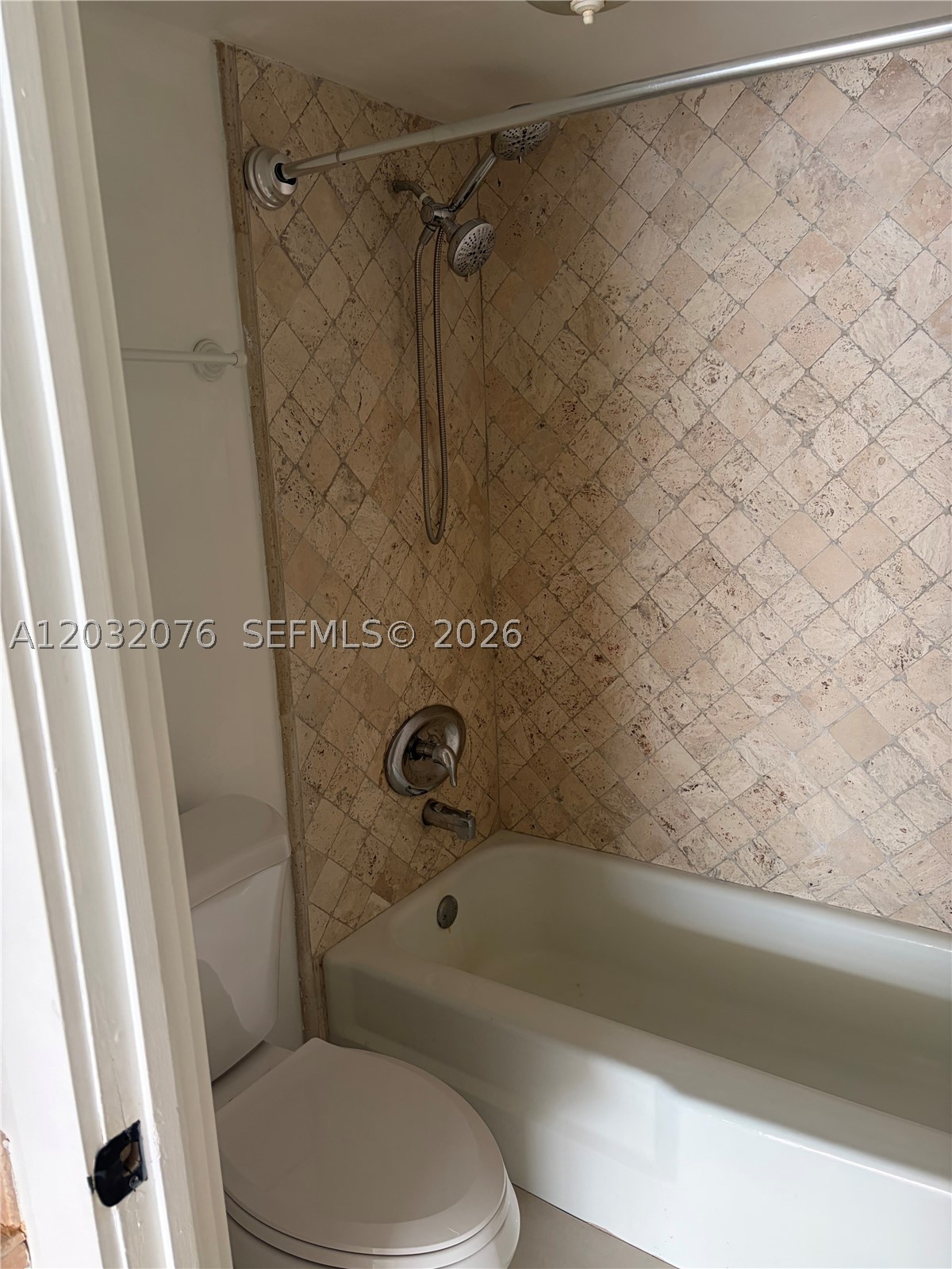 150 Ocean Lane Dr 4b Property Photo 26
