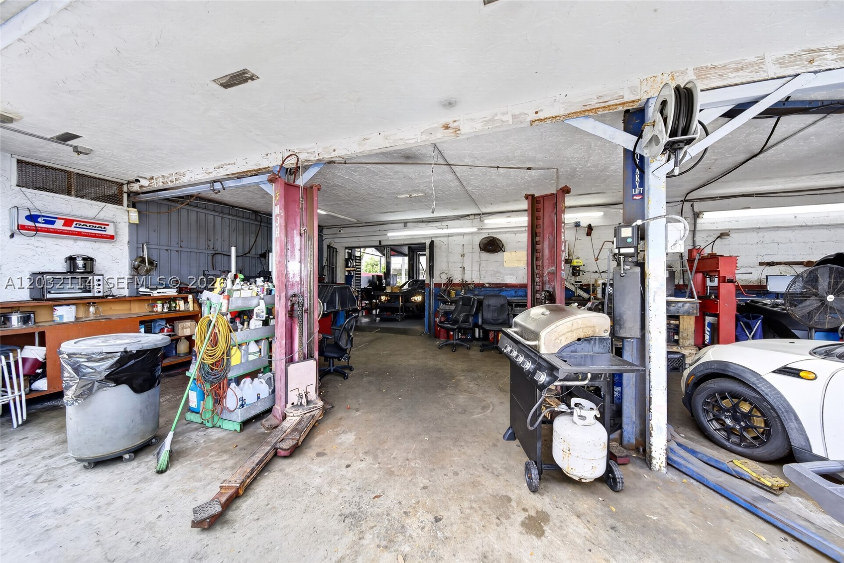 A12032114 Property Photo 7