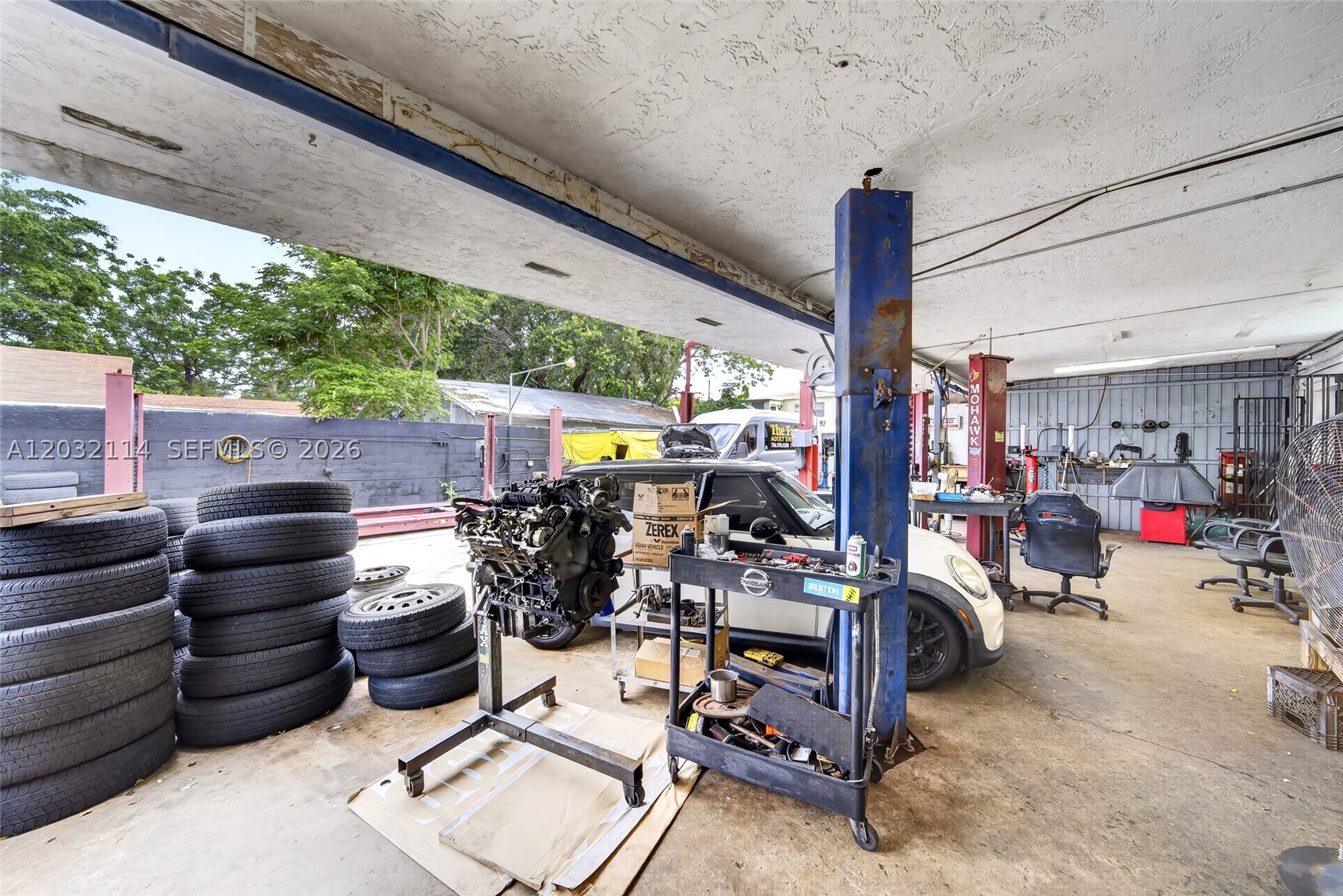 A12032114 Property Photo 10