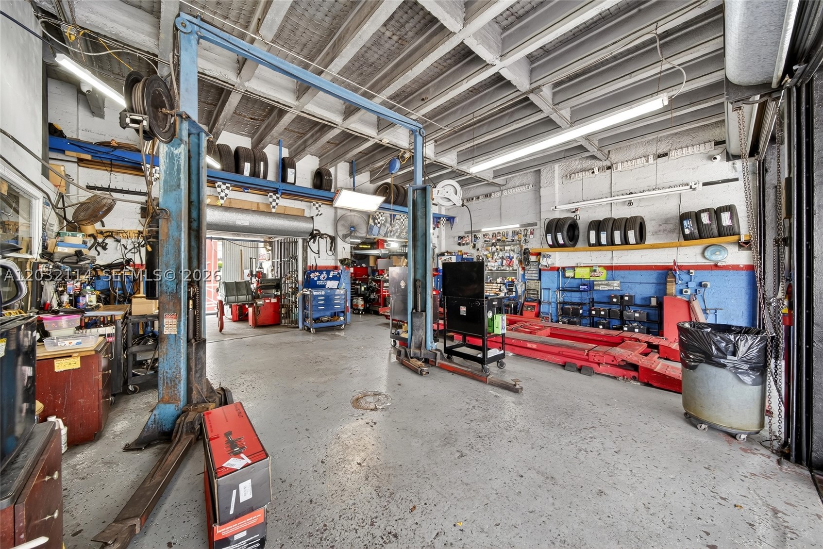 A12032114 Property Photo 15