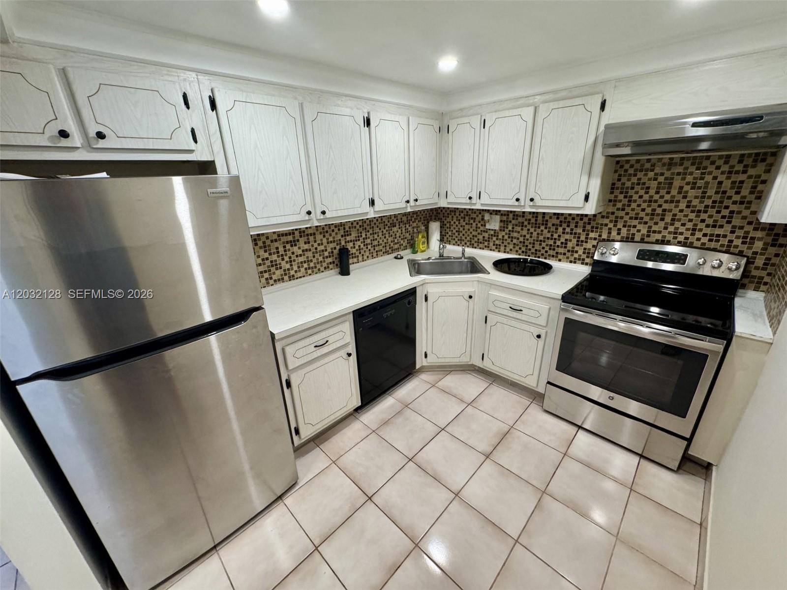 2100 Sans Souci Blvd A1410 Property Photo 3