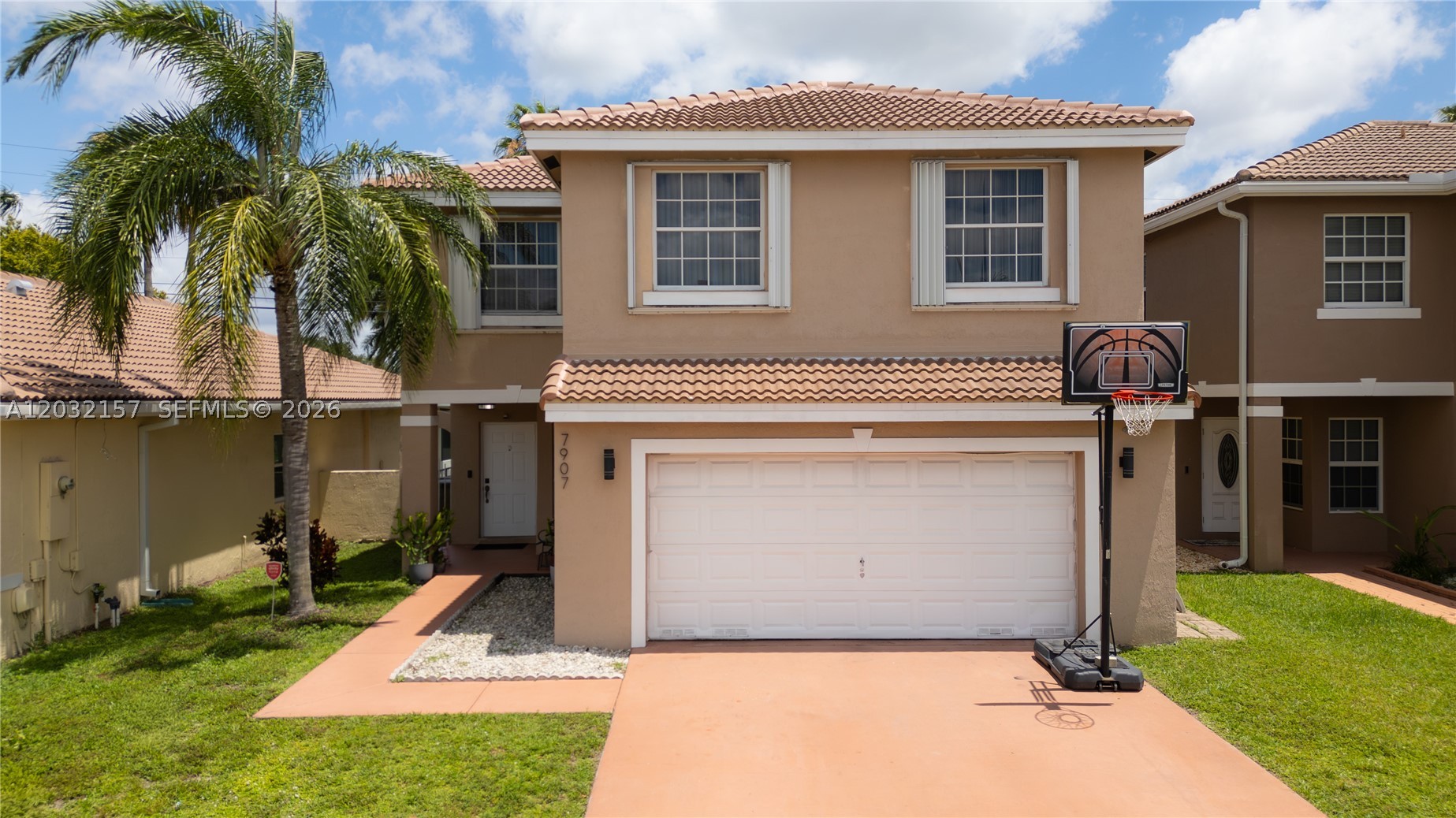 7907 N Silverado Cir Property Photo 1