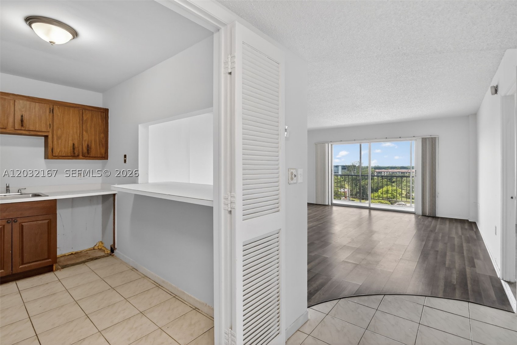 4174 Inverrary Dr 805 Property Photo 5