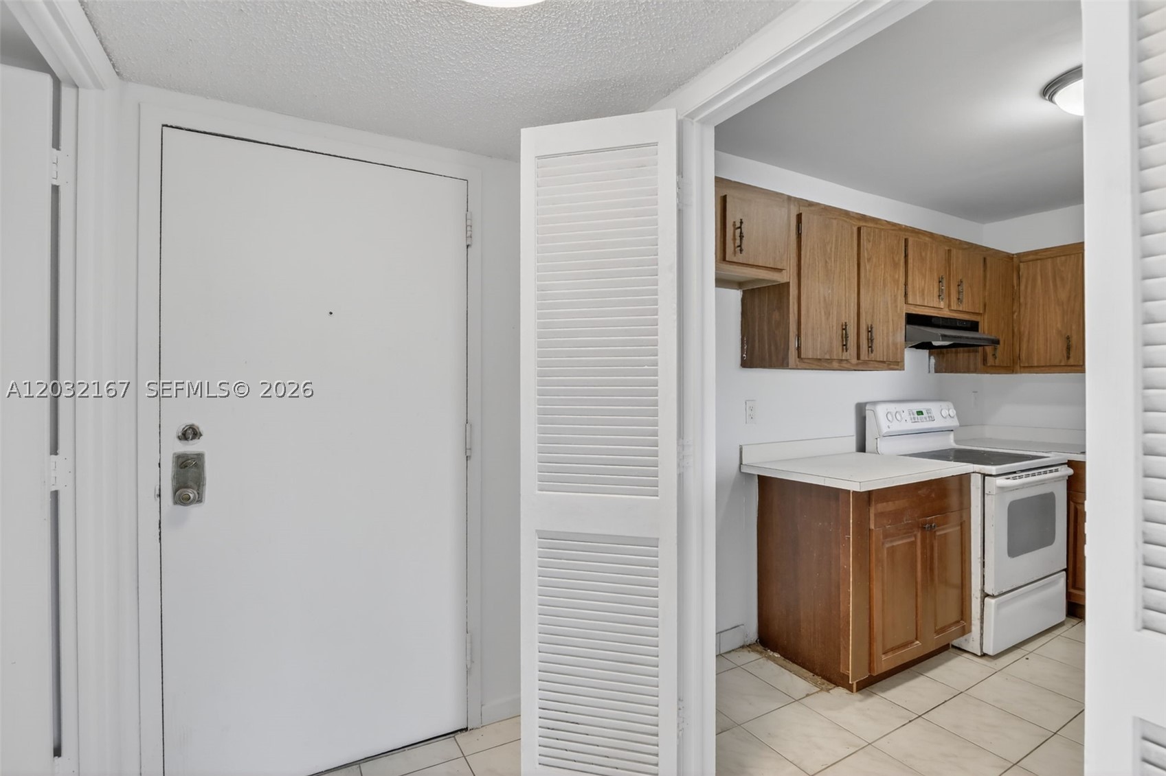 4174 Inverrary Dr 805 Property Photo 6