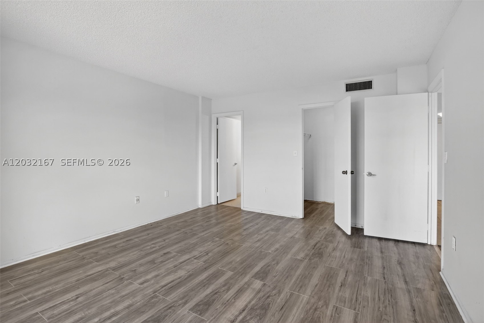 4174 Inverrary Dr 805 Property Photo 15