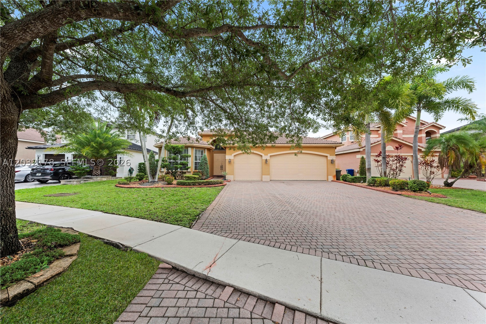 5431 Sw 184th Way Property Photo 16