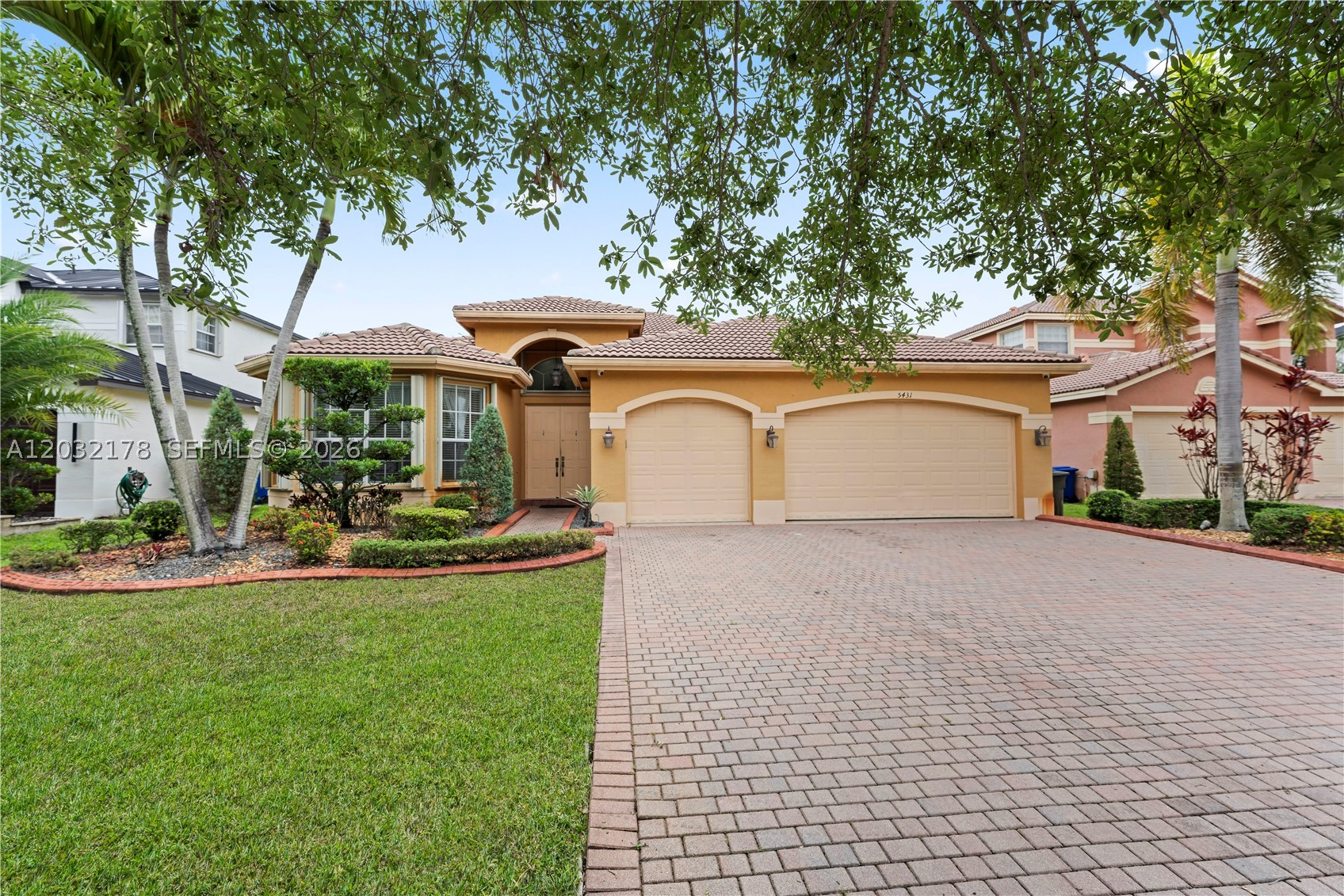 5431 Sw 184th Way Property Photo 17