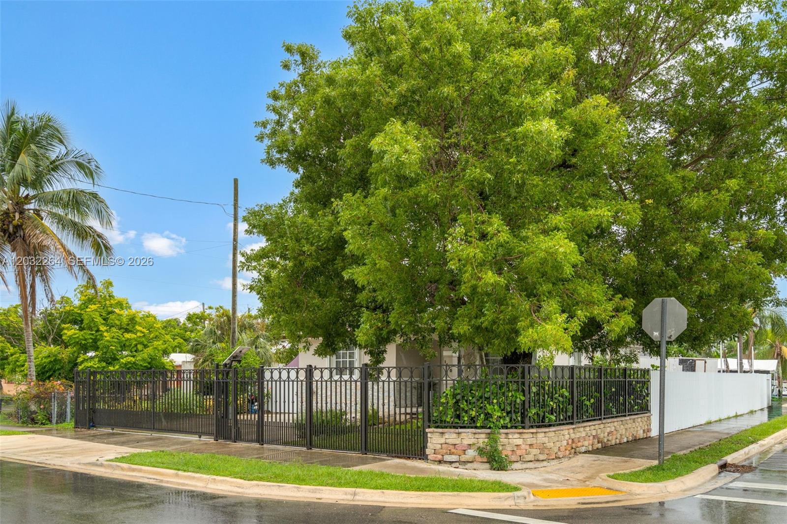 1430 Nw 5th Ave Property Photo 3