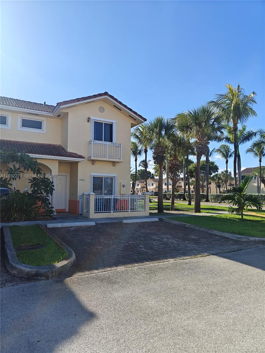 17866 Nw 74th Ct Property Photo 1