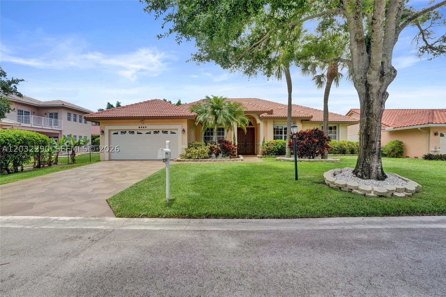 8269 Nw 40th Ct Property Photo 1