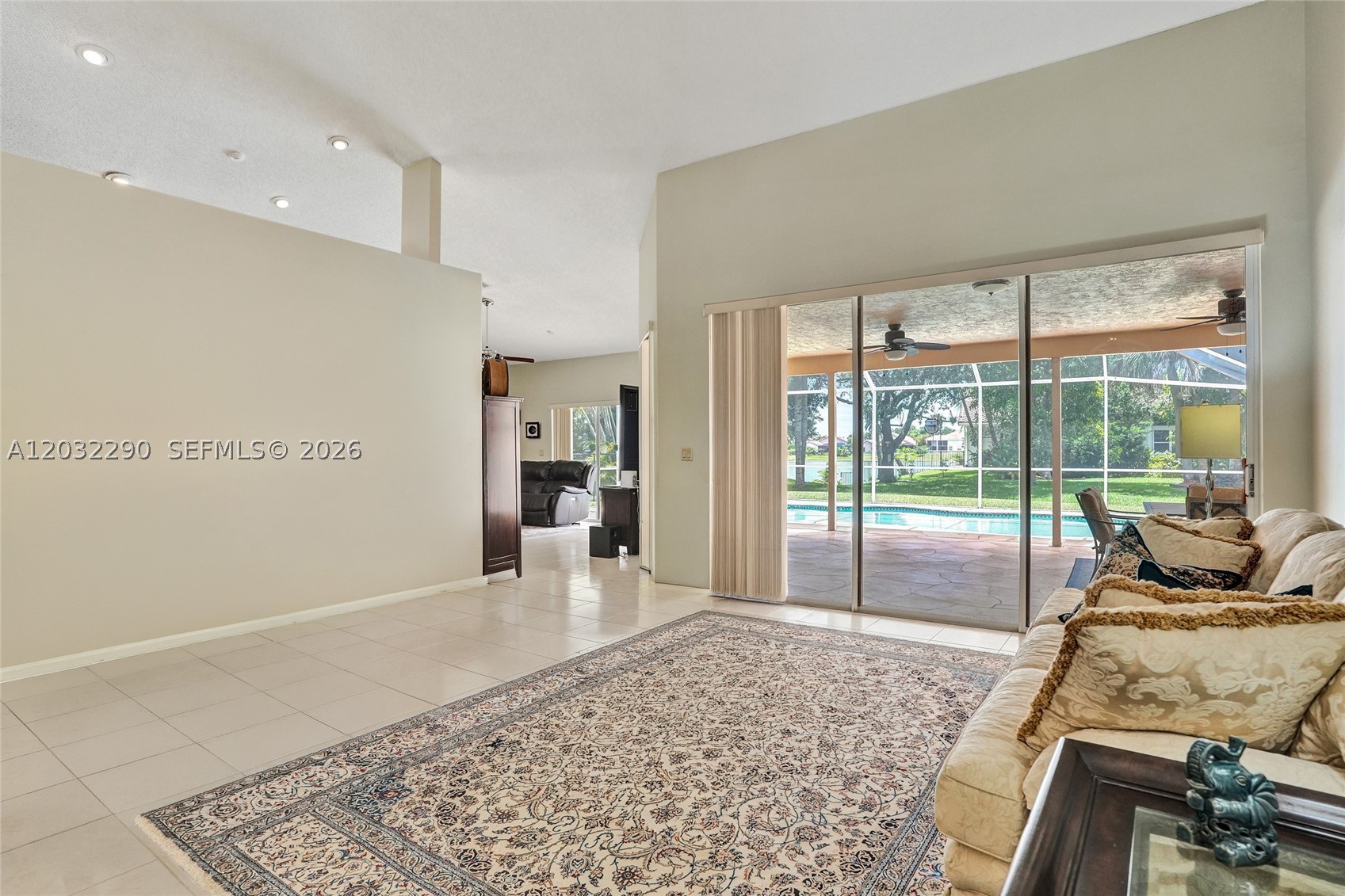 8269 Nw 40th Ct Property Photo 3