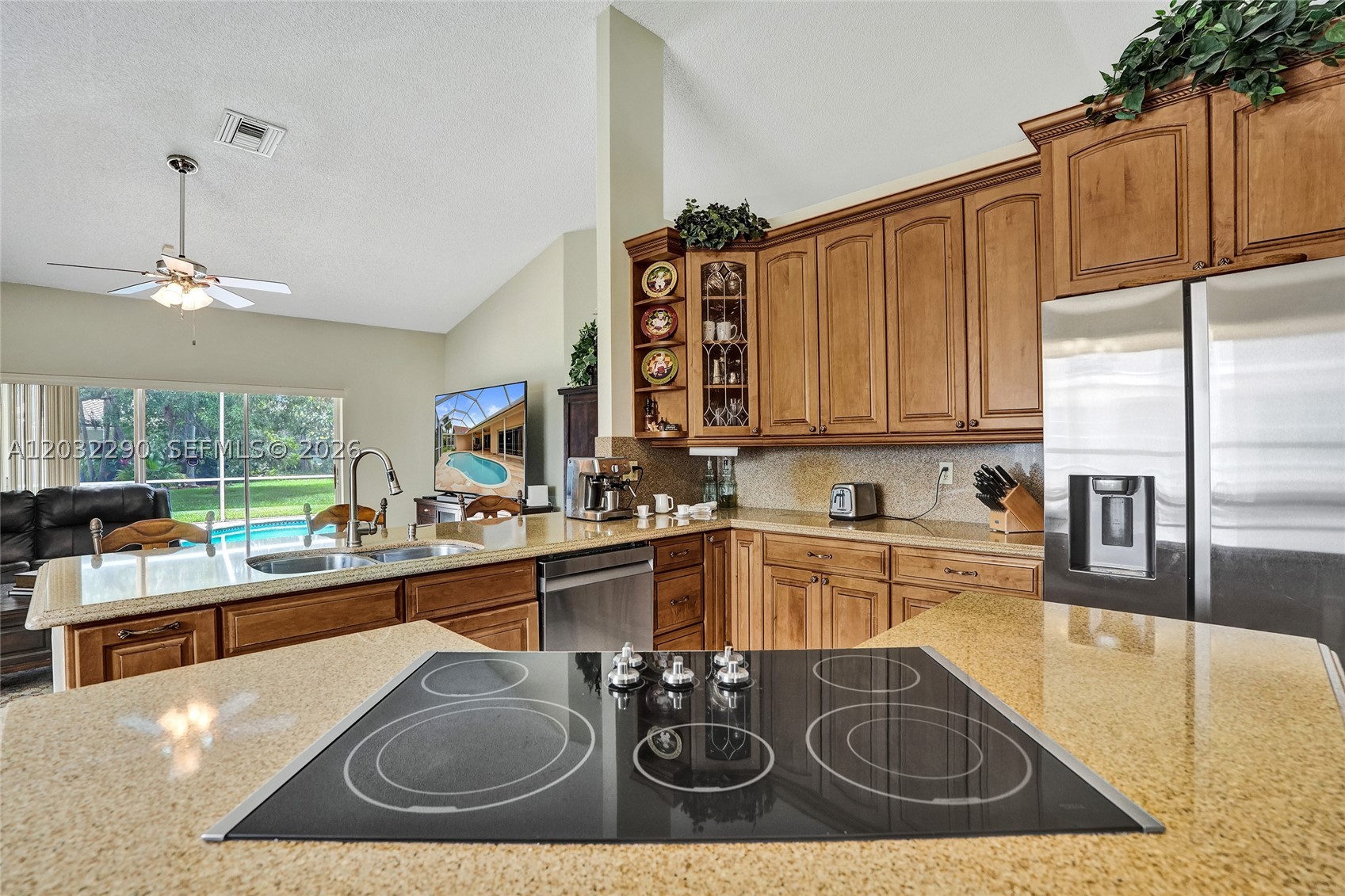 8269 Nw 40th Ct Property Photo 6