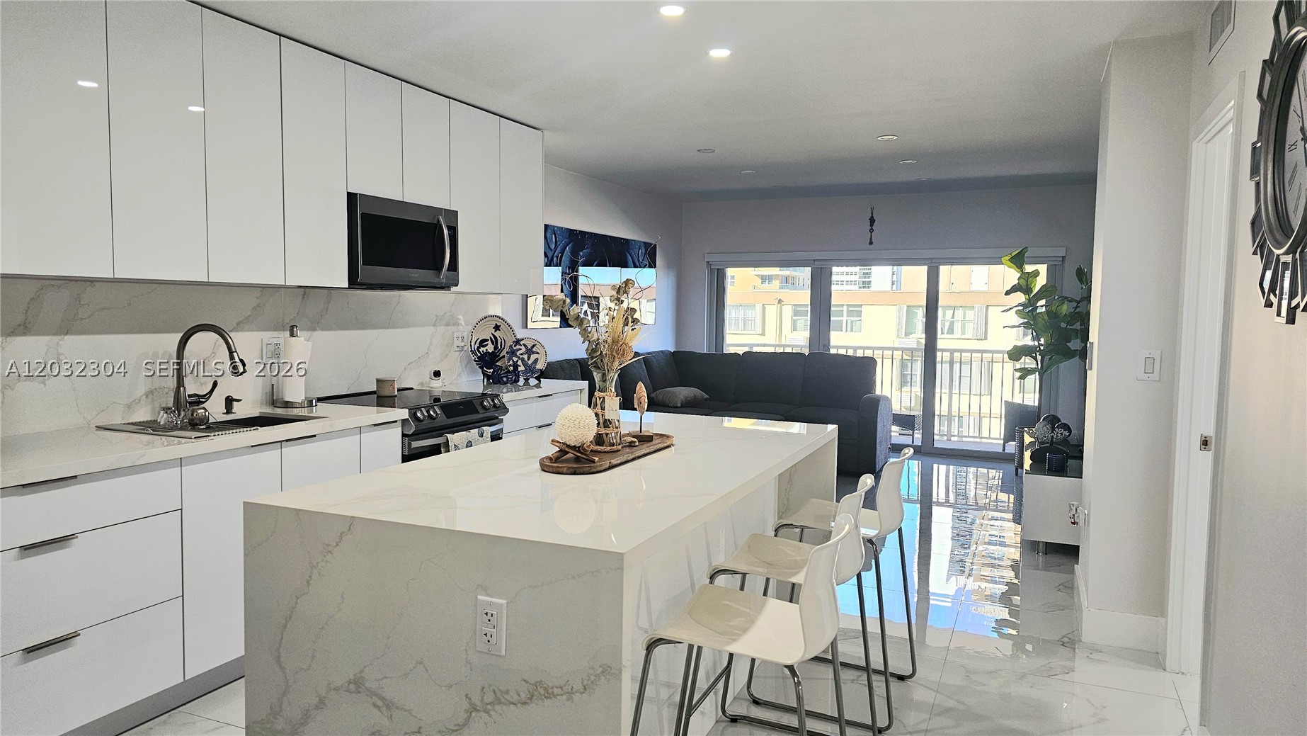 1950 S Ocean Dr 3d Property Photo 4