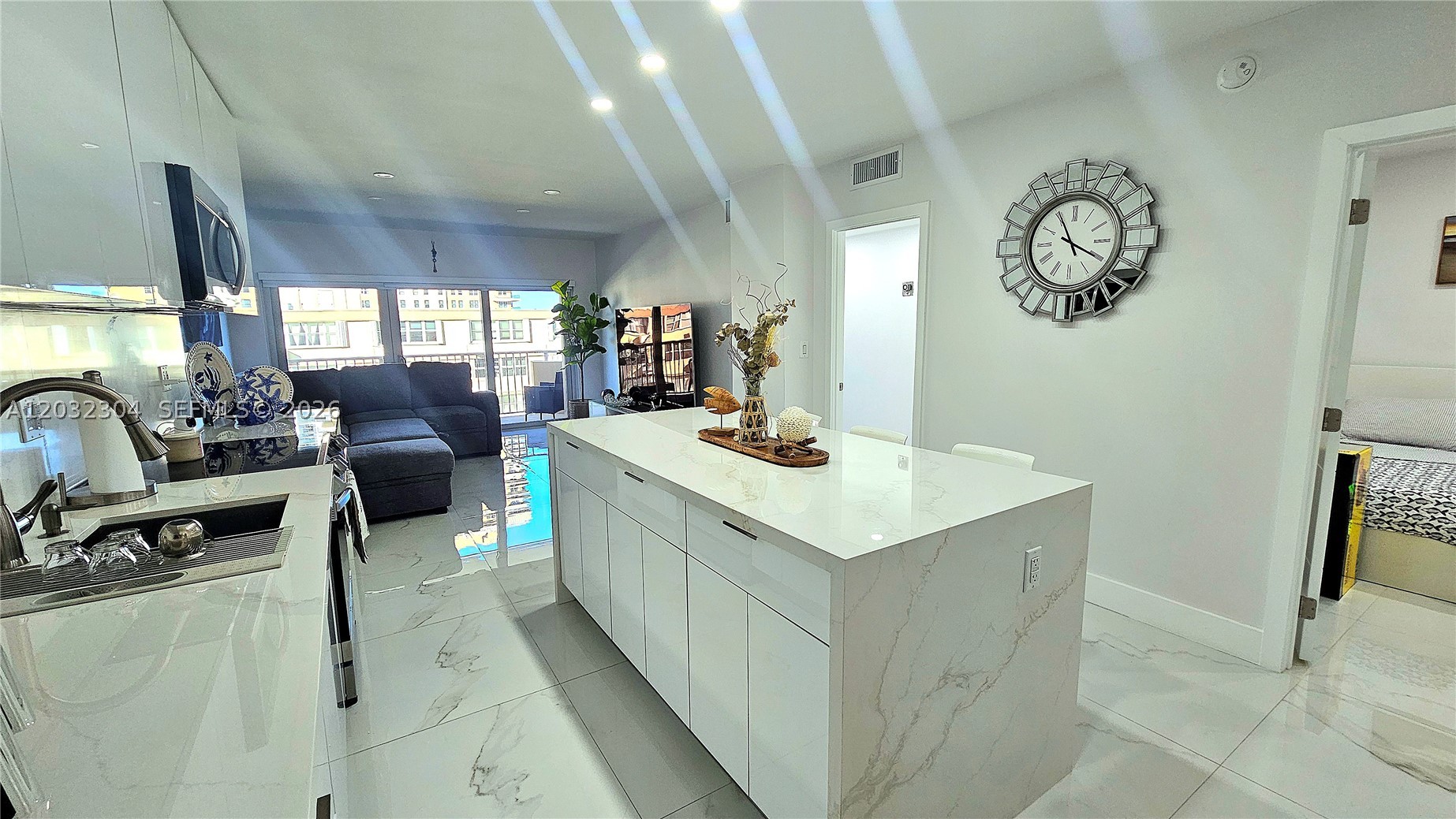 1950 S Ocean Dr 3d Property Photo 7