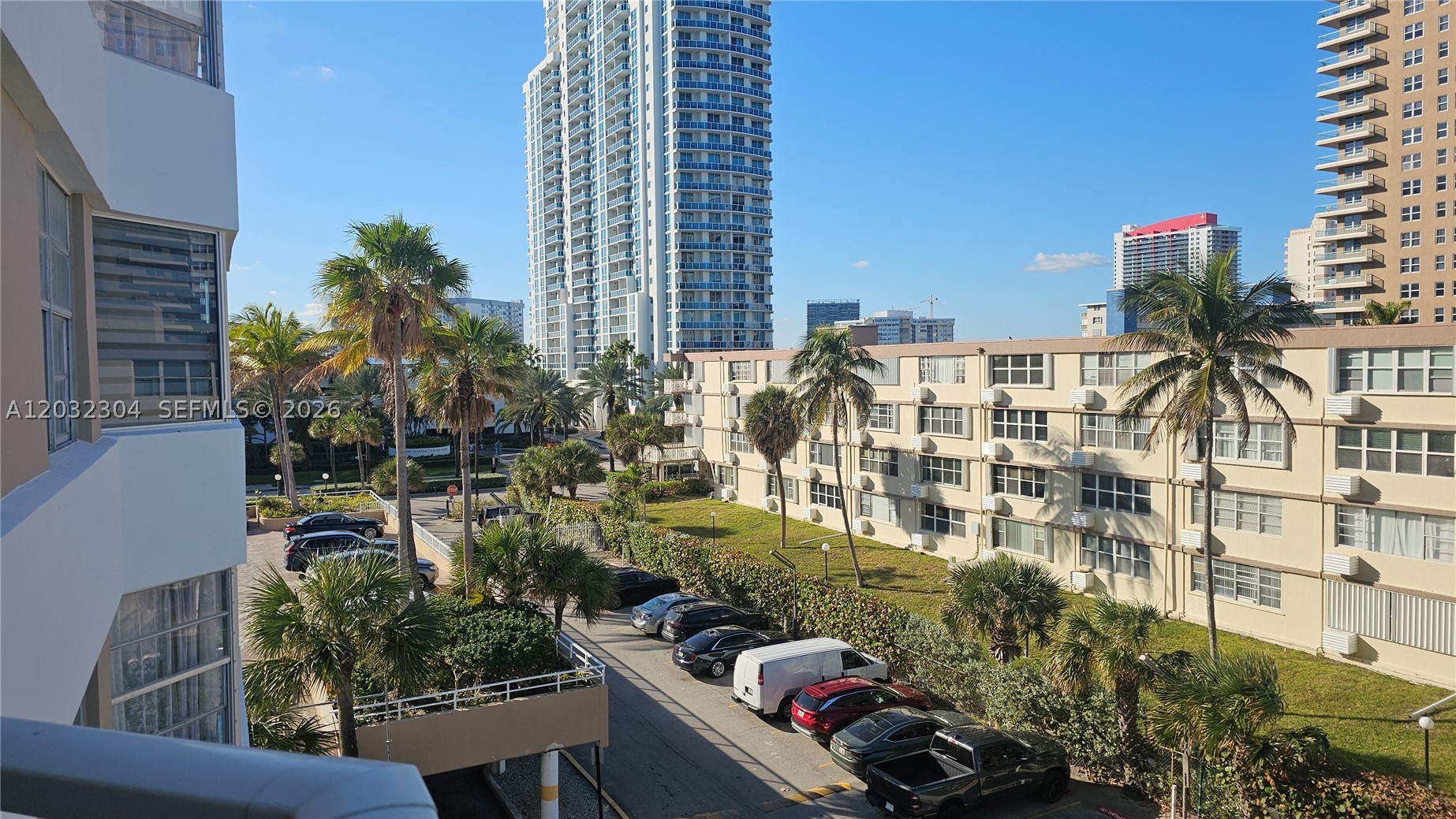 1950 S Ocean Dr 3d Property Photo 28