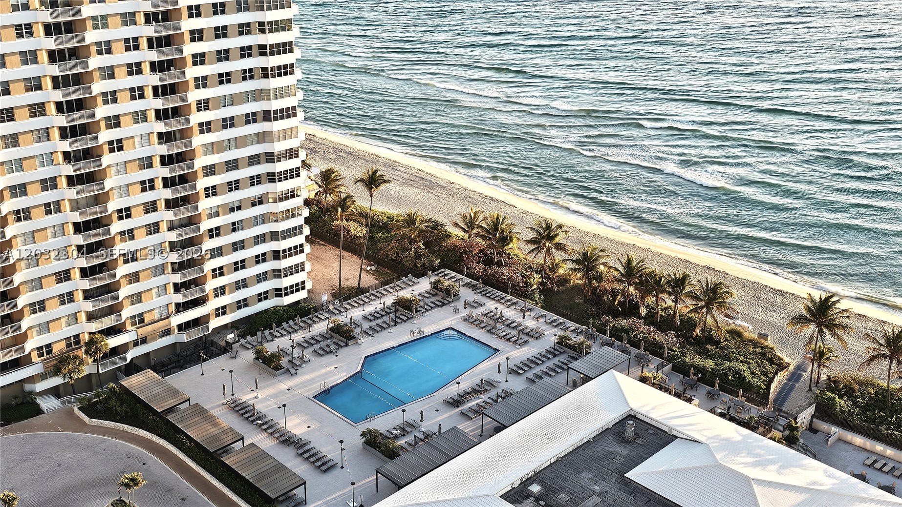 1950 S Ocean Dr 3d Property Photo 44