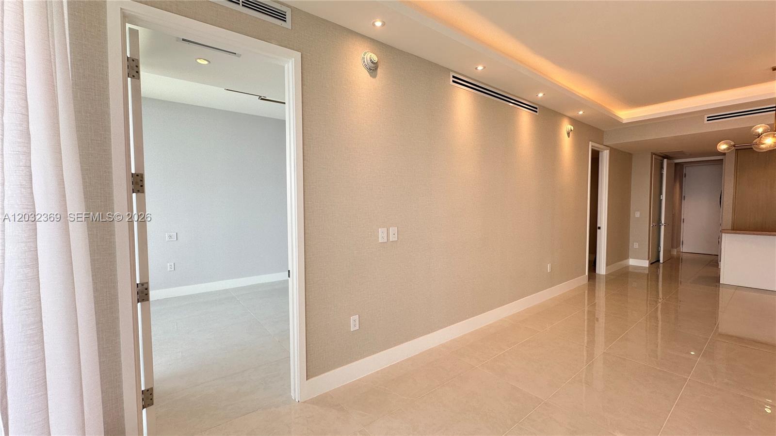 15701 Collins Ave 3804 Property Photo 7