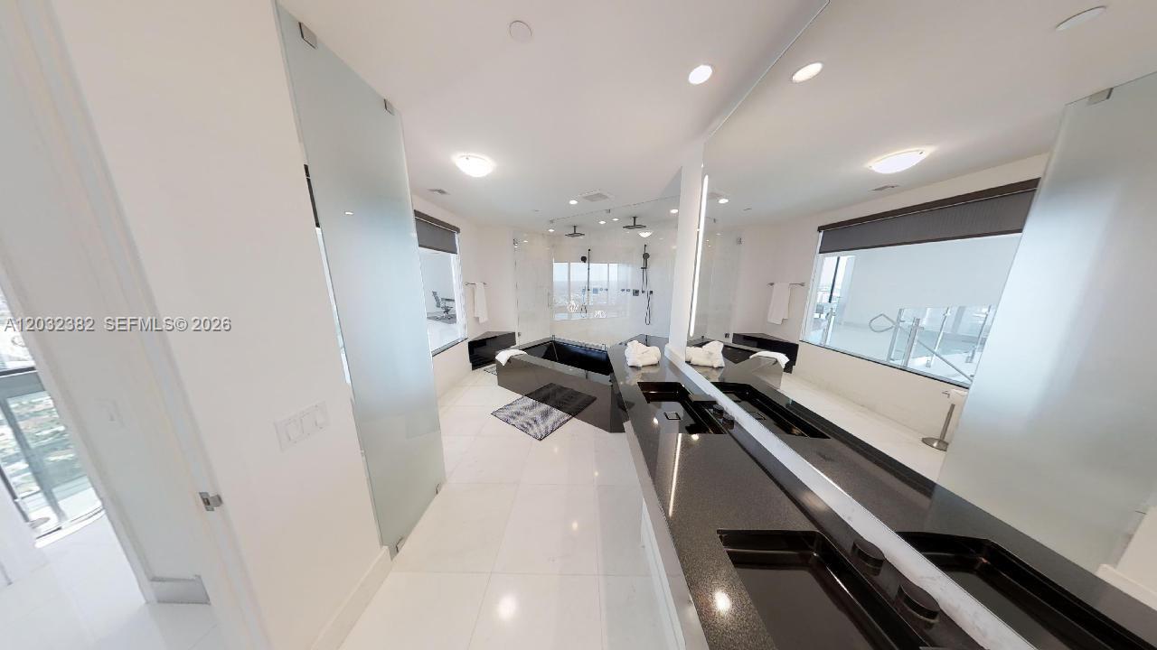 18555 Collins Ave 4804 Property Photo 45