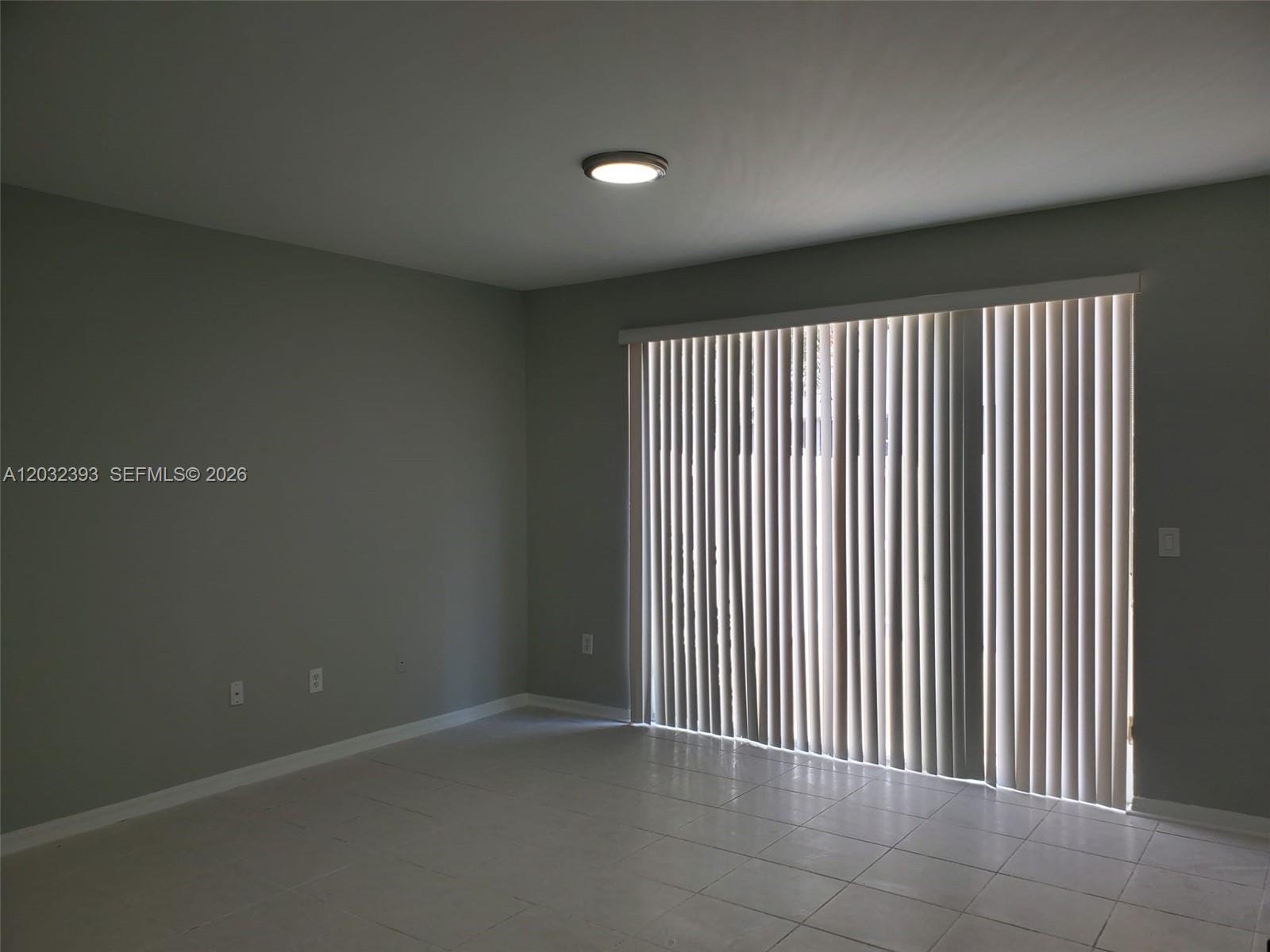 2242 Ne 42nd Cir Property Photo 7