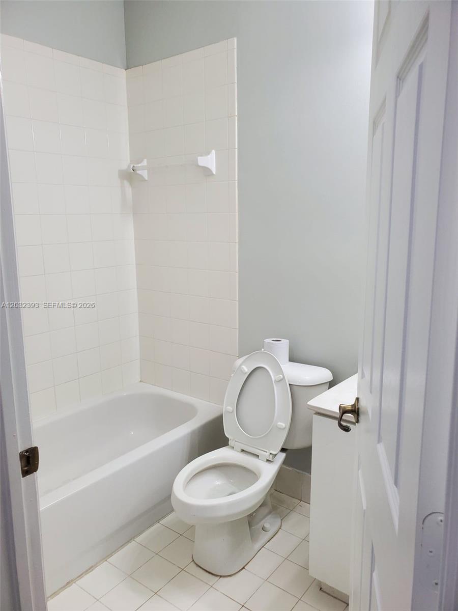 2242 Ne 42nd Cir Property Photo 17