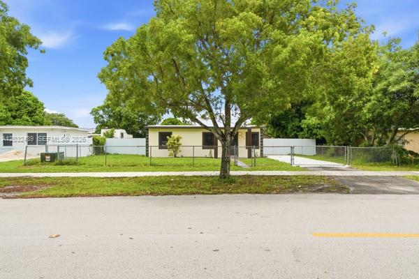 2520 Nw 160th St Property Photo 4