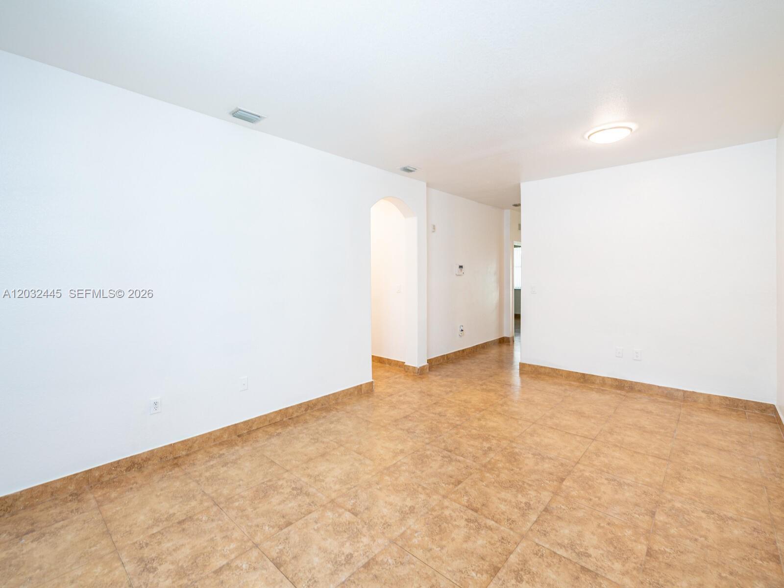 1663 Se 27th Dr 108 Property Photo 8