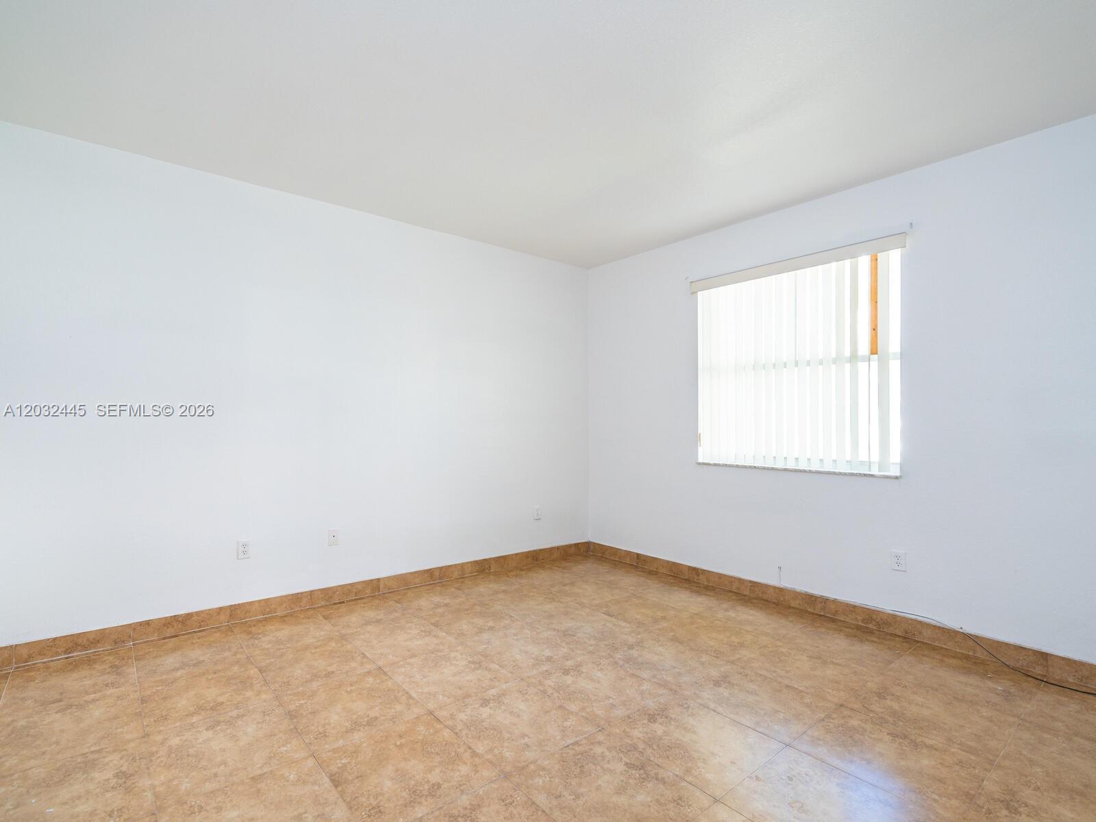 1663 Se 27th Dr 108 Property Photo 12