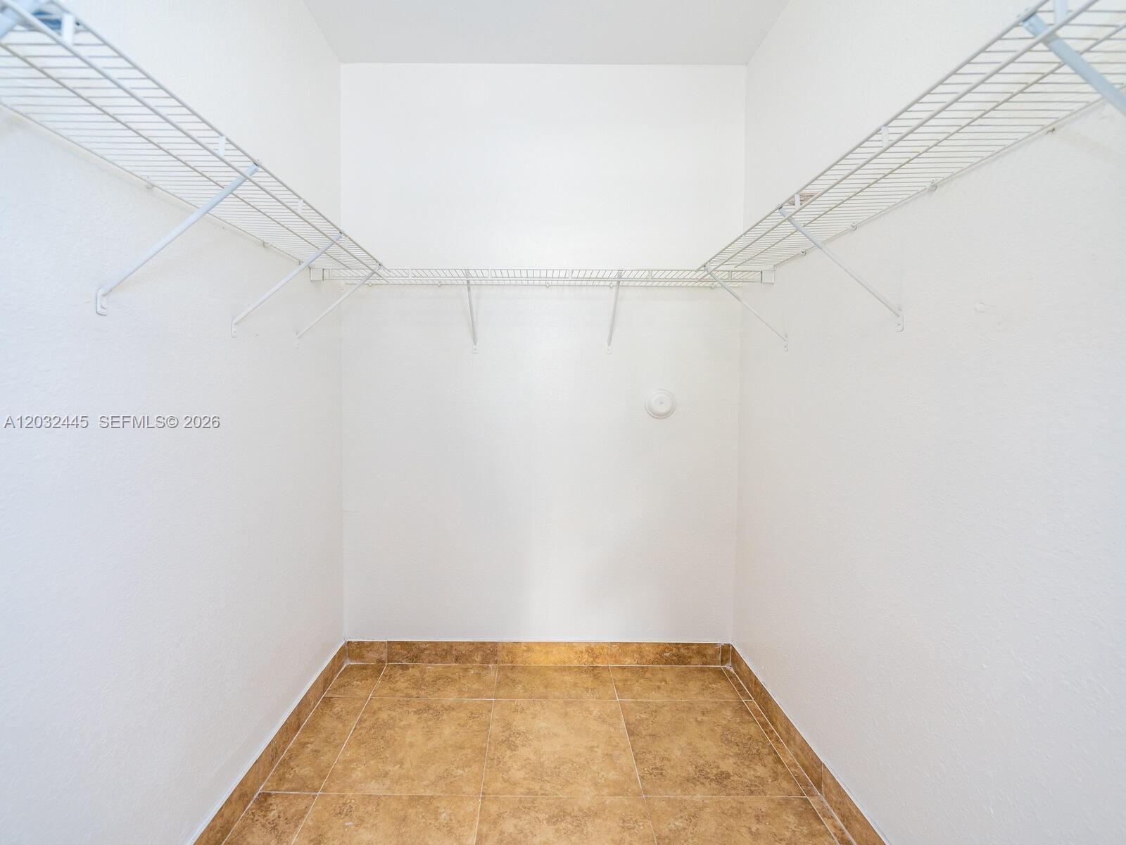 1663 Se 27th Dr 108 Property Photo 17
