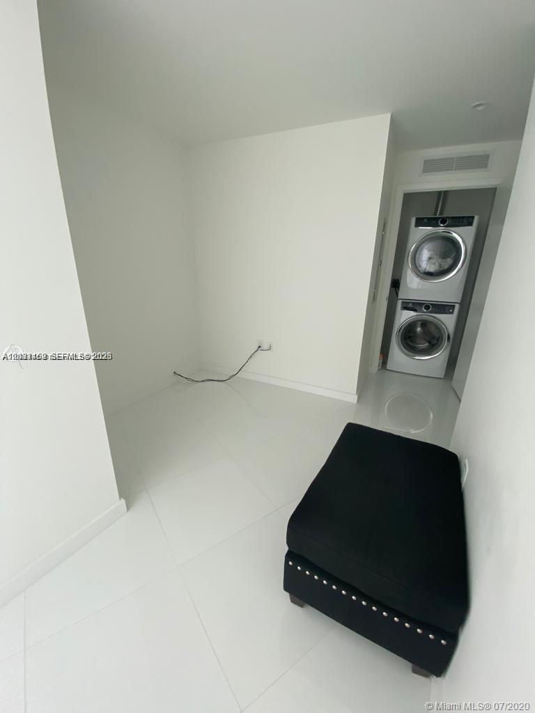 A12032462 Property Photo 18