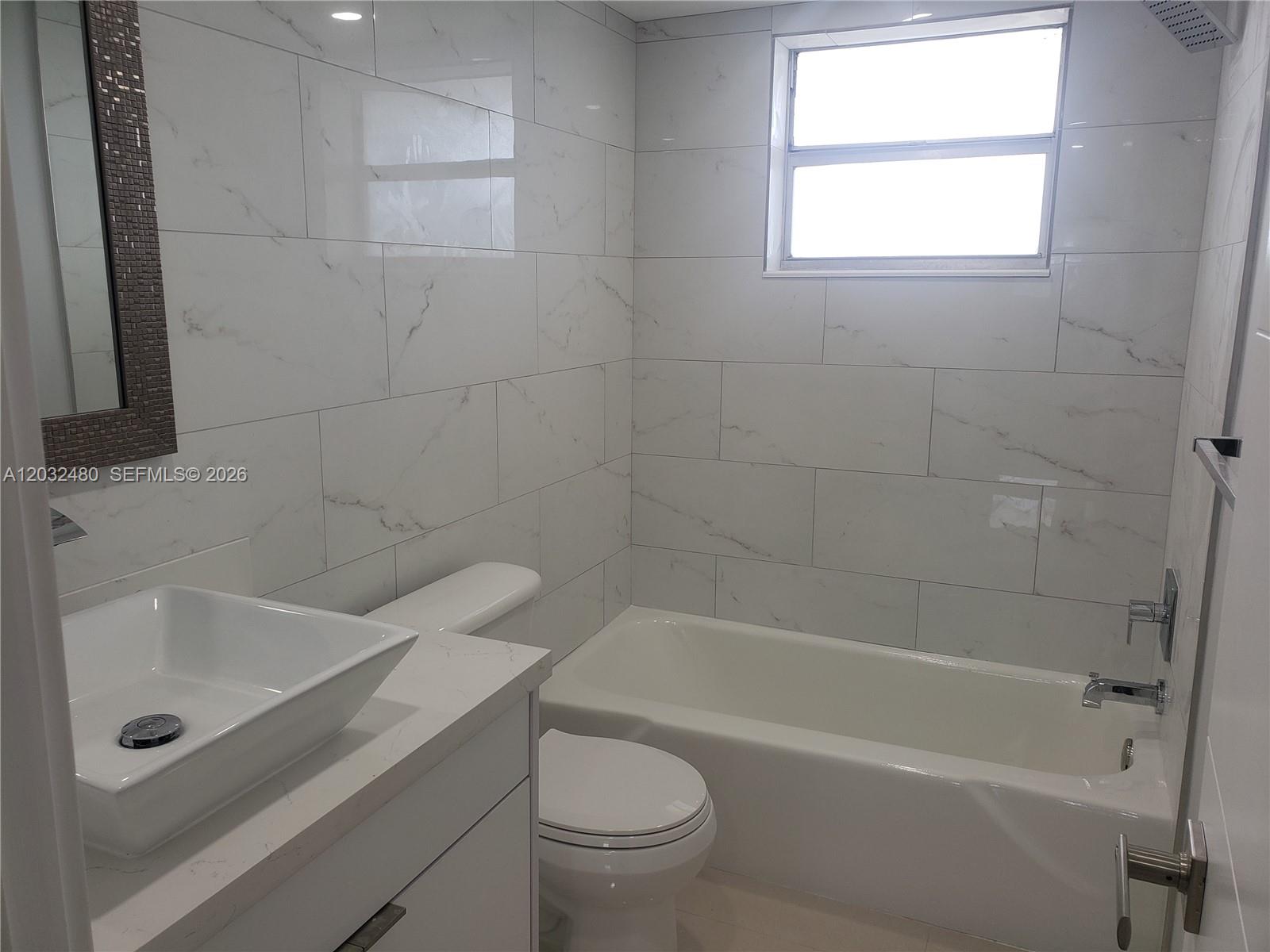 4700 Washington St 404 Property Photo 10