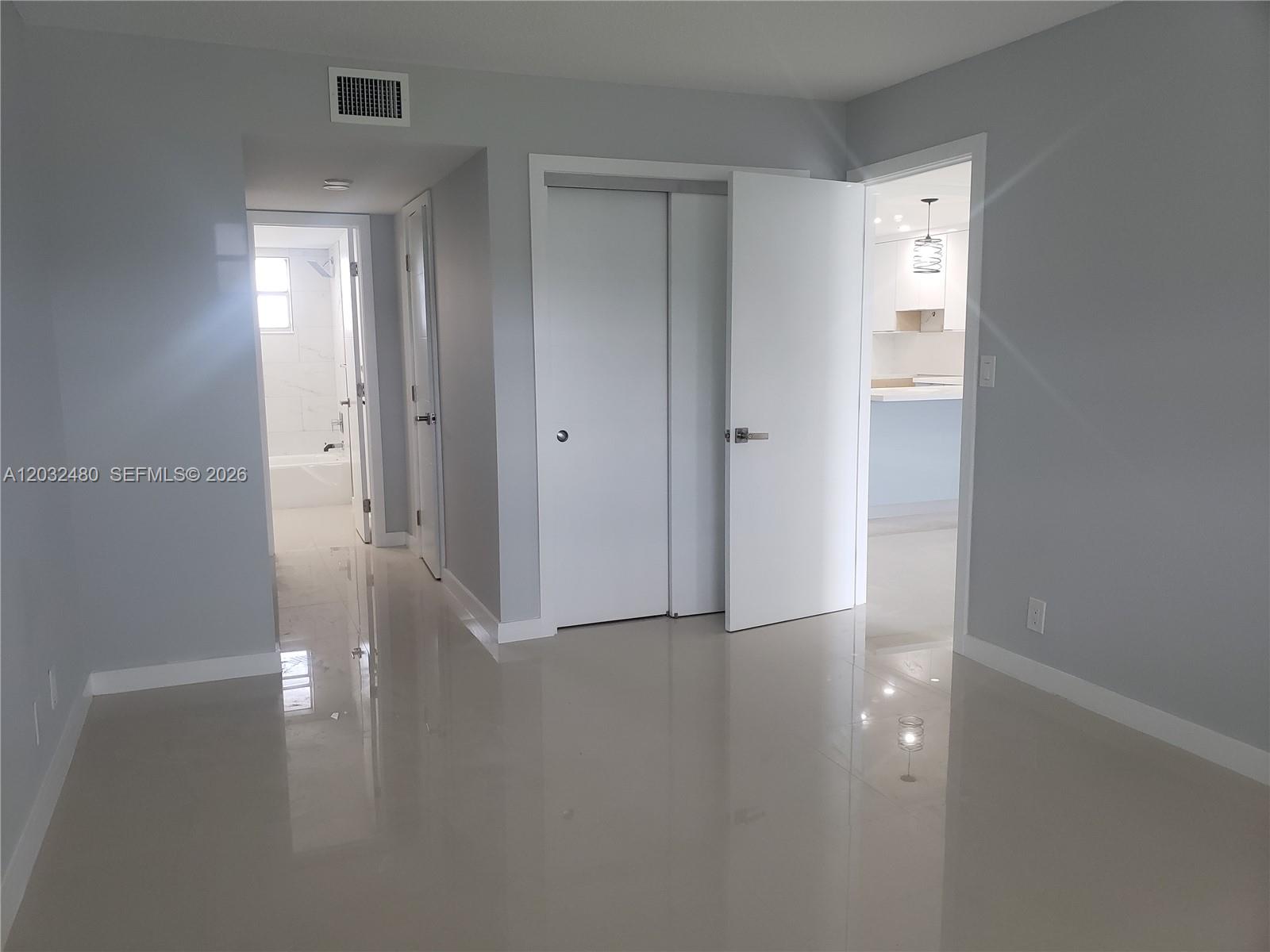 4700 Washington St 404 Property Photo 13