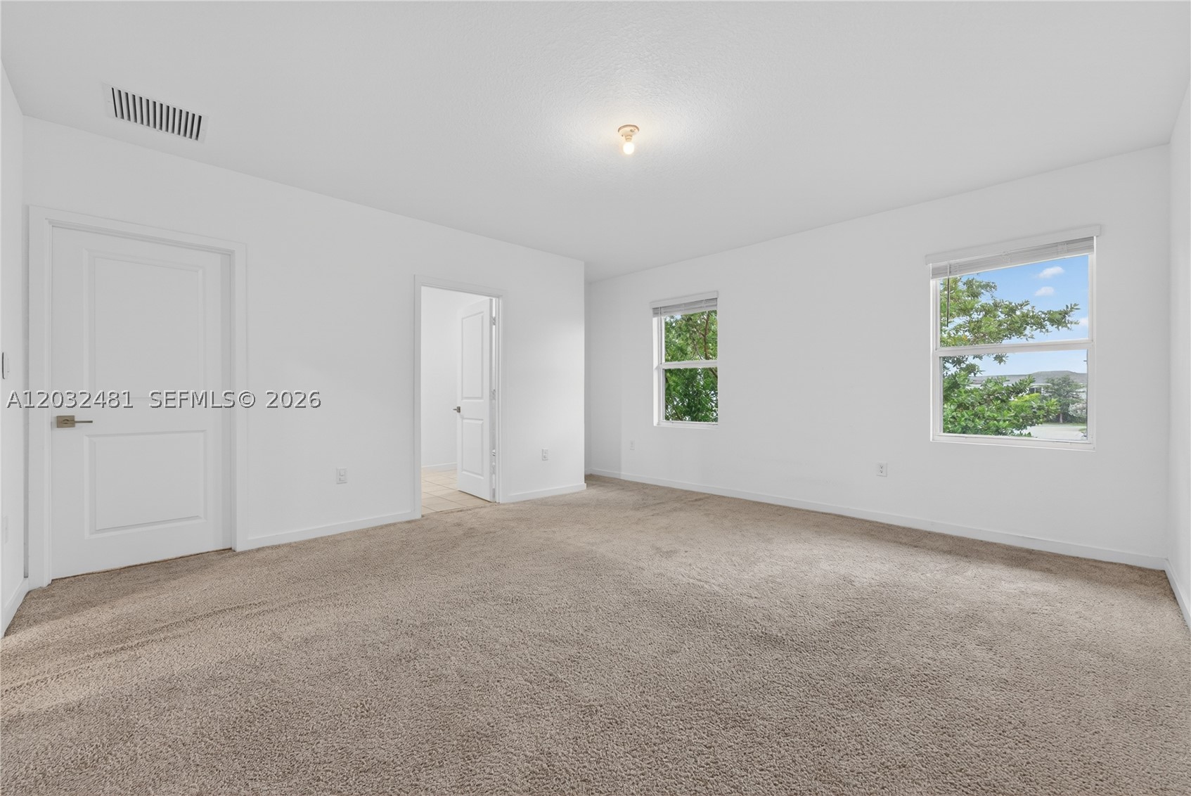 1780 Se 9th Ave Property Photo 5
