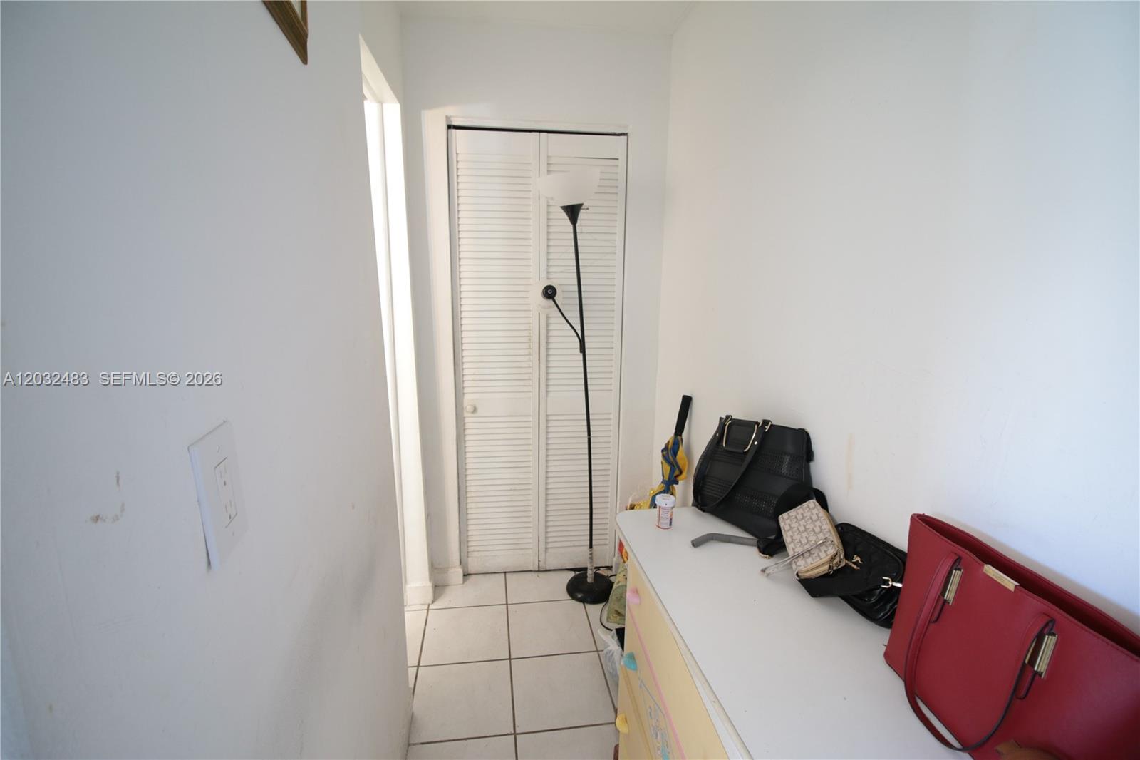 359 E 12th St Property Photo 59