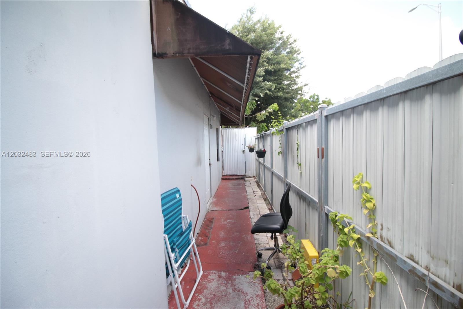 359 E 12th St Property Photo 62