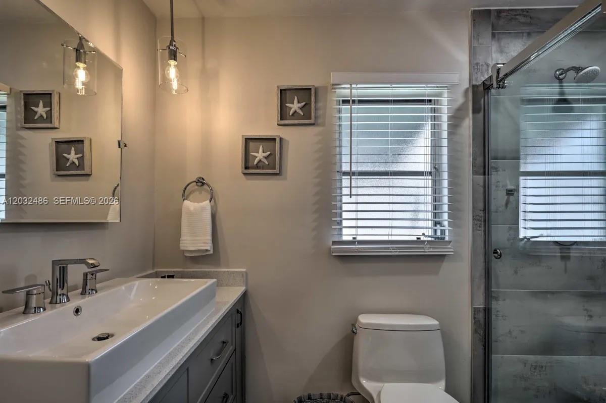 558 102nd Ave 0 Property Photo 13