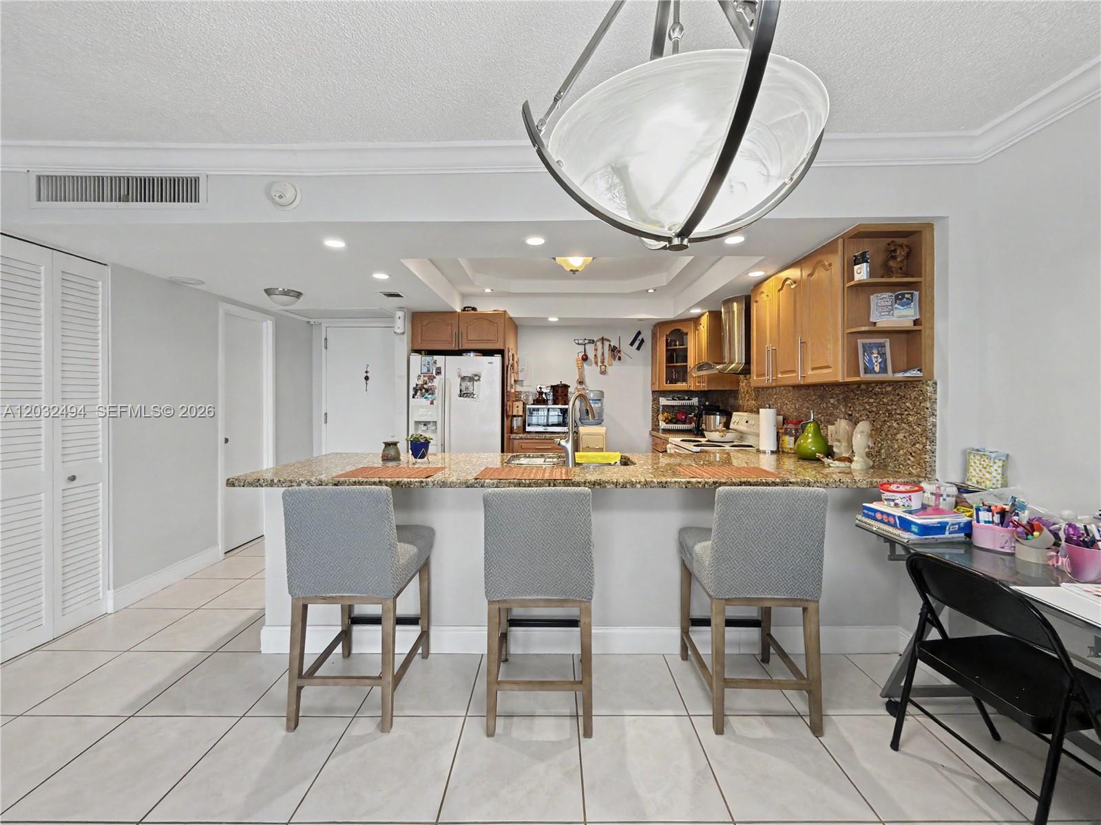 5701 Collins Ave 1711 Property Photo 2