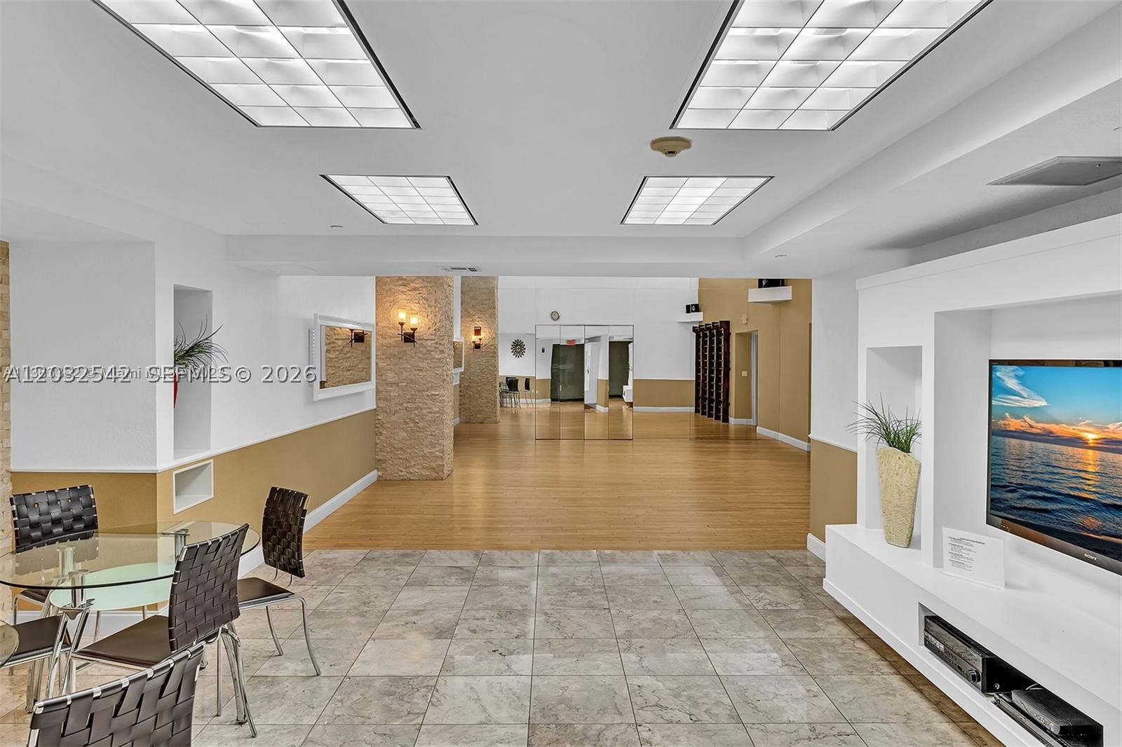 17201 Collins Ave 1203 Property Photo 38