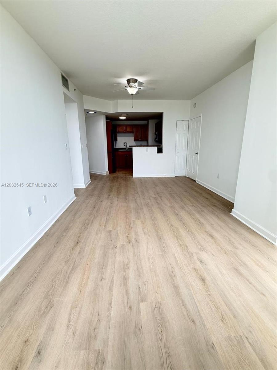 357 Almeria Ave 802 Property Photo 28