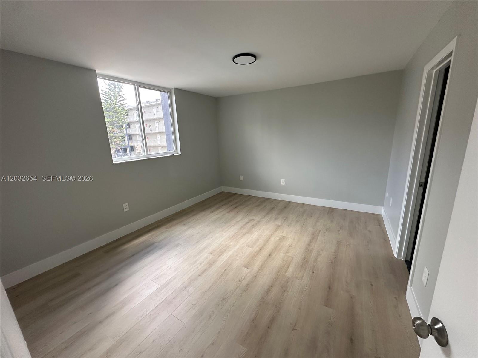 10090 Nw 80th Ct 1325 Property Photo 11