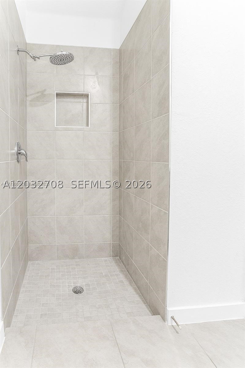 109 Ne 3rd Ct Property Photo 20