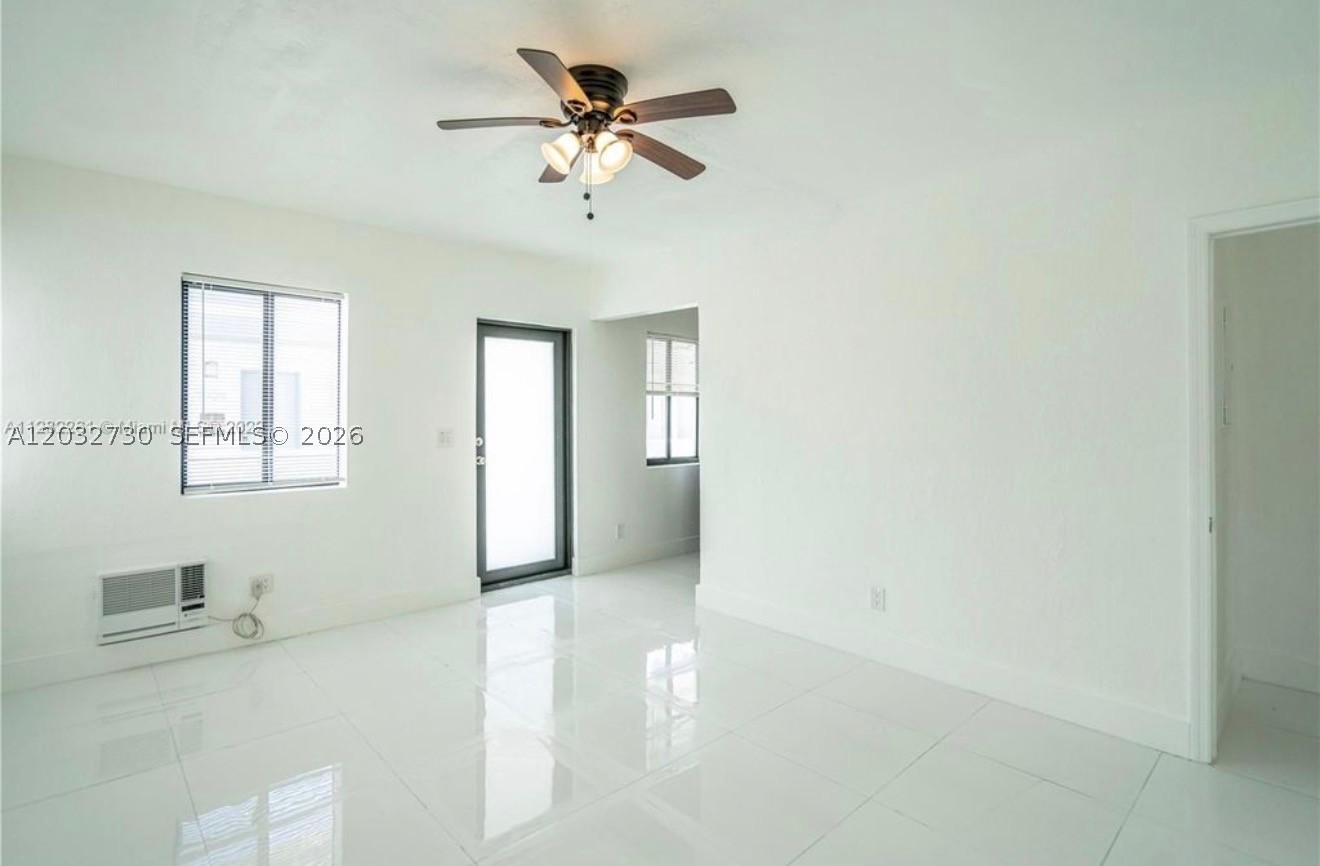 7935 Crespi Blvd 3 Property Photo 2