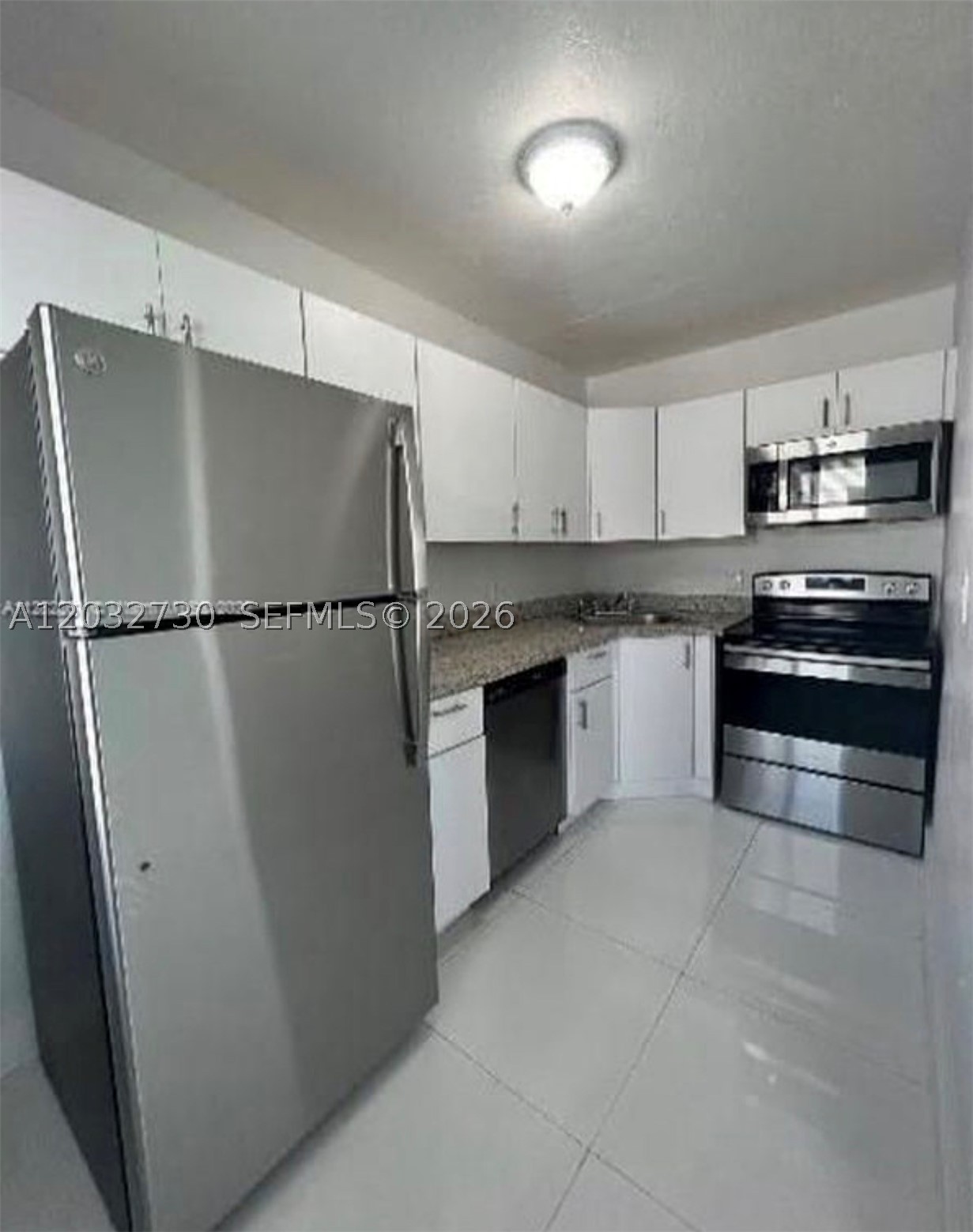 7935 Crespi Blvd 3 Property Photo 6