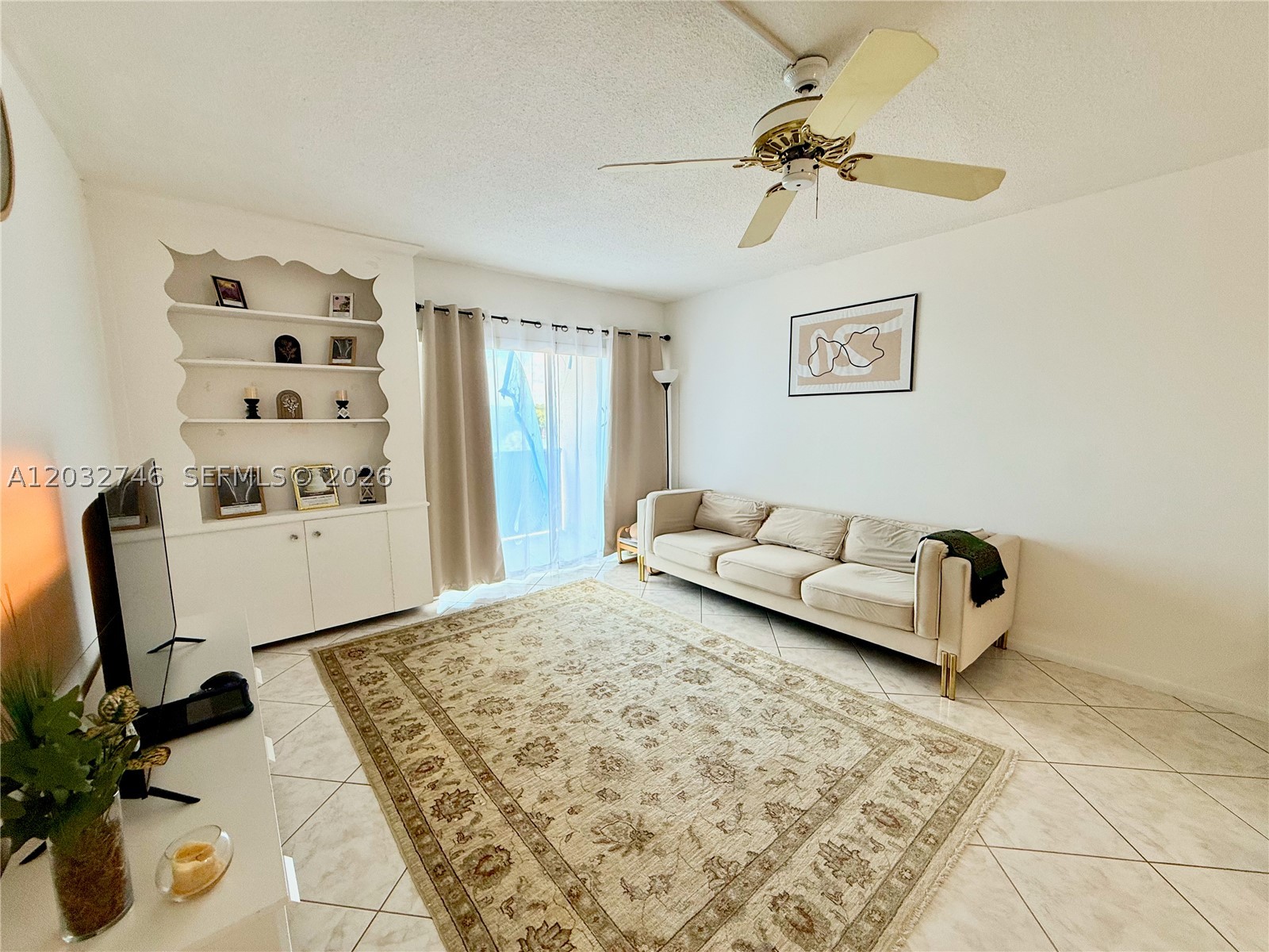 400 Kings Point Dr 309 Property Photo 2