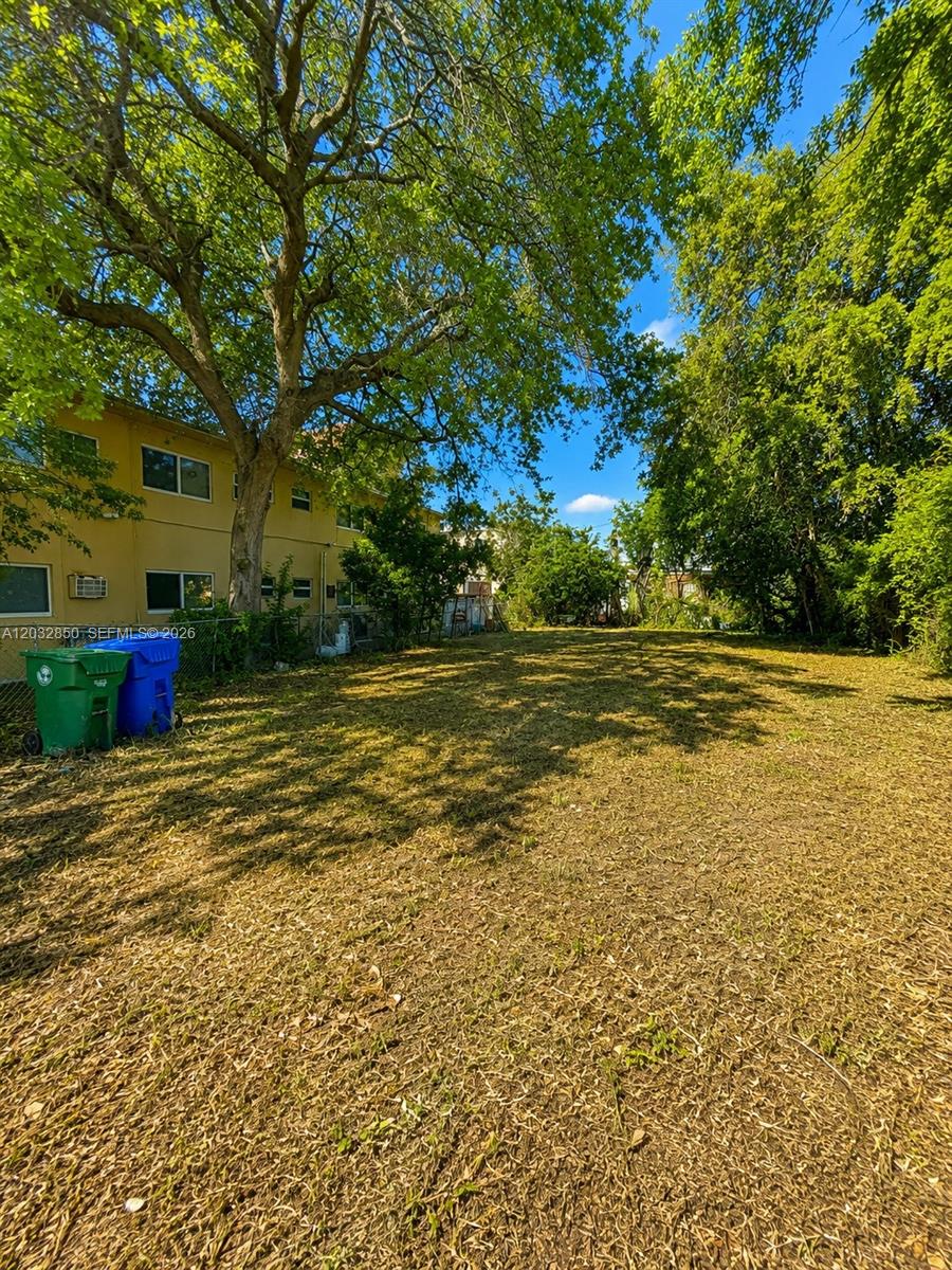 5650 N Miami Ave Property Photo 12