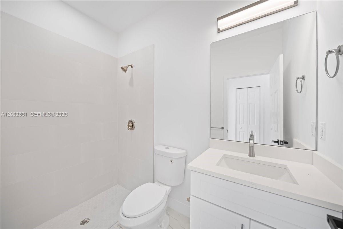 2609 53rd St W Property Photo 13