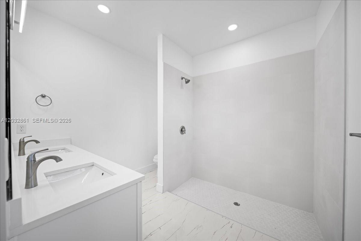 2609 53rd St W Property Photo 16