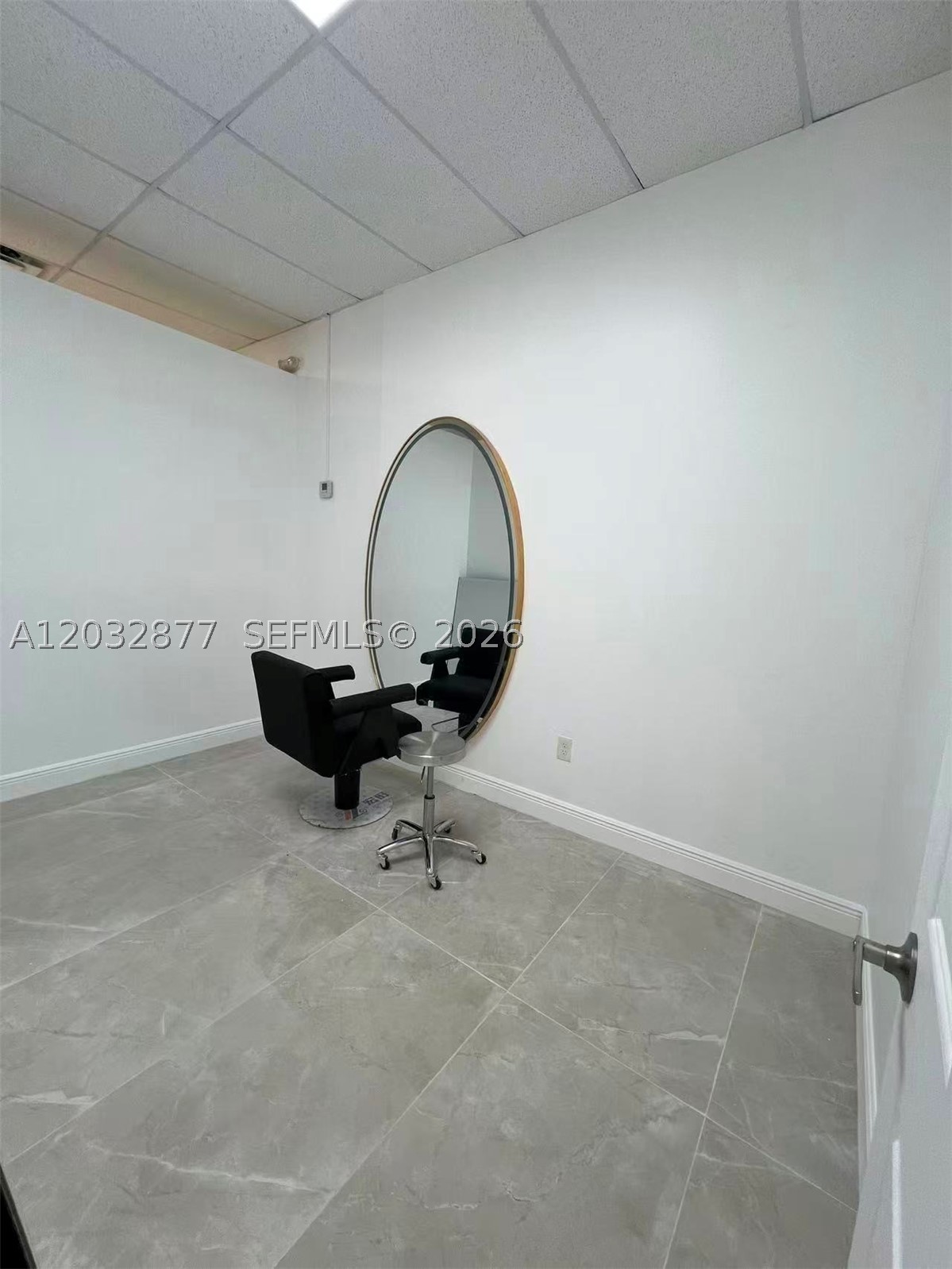 Stirling Rd Property Photo 6