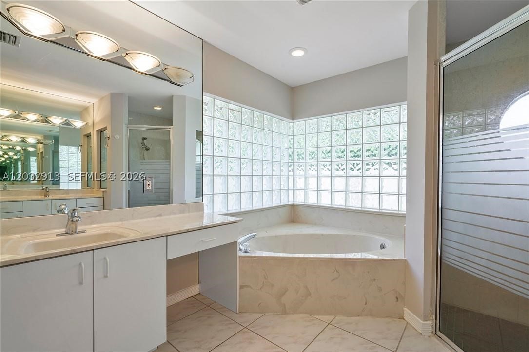 4999 Chardonnay Dr. Property Photo 24