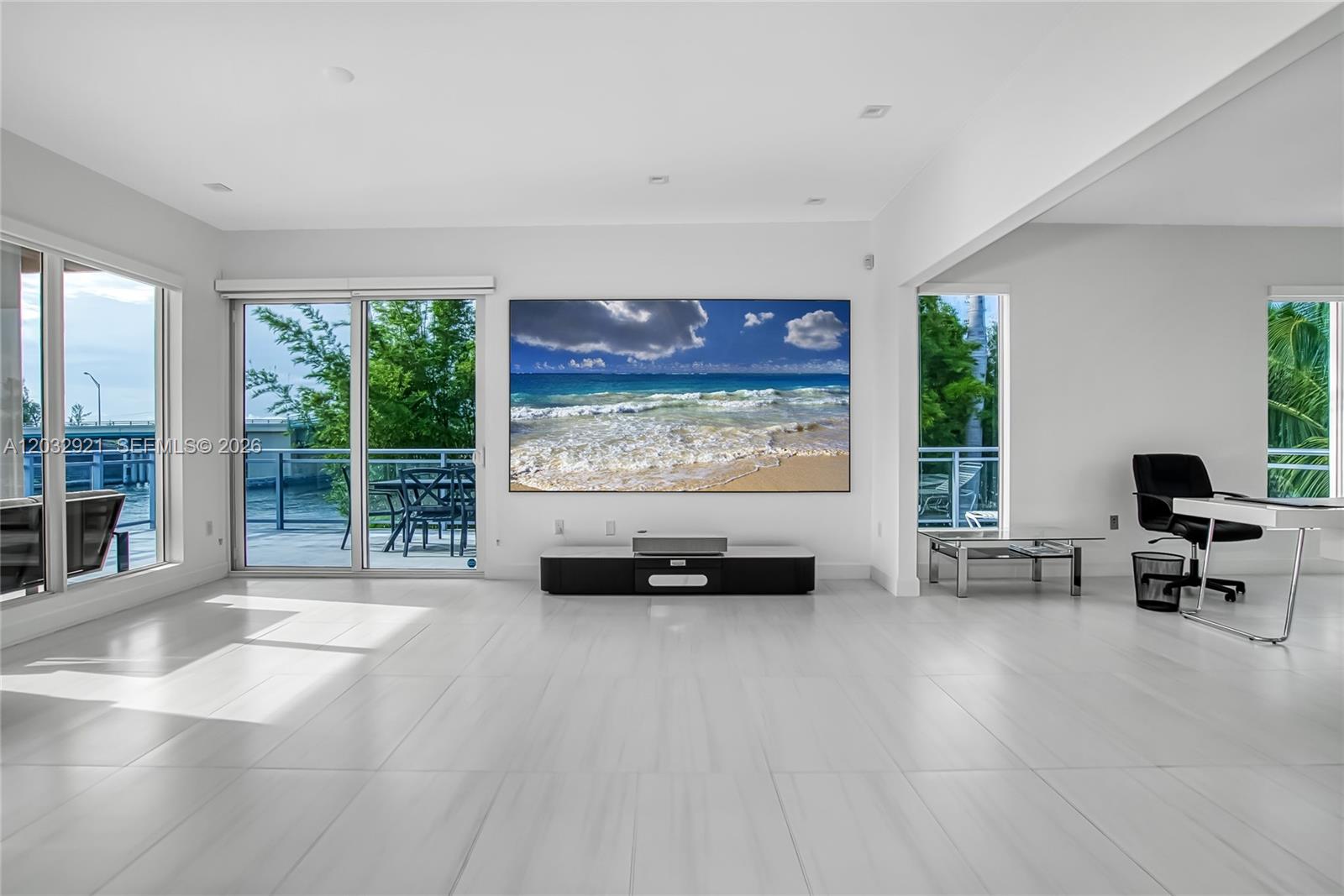 A12032921 Property Photo 3