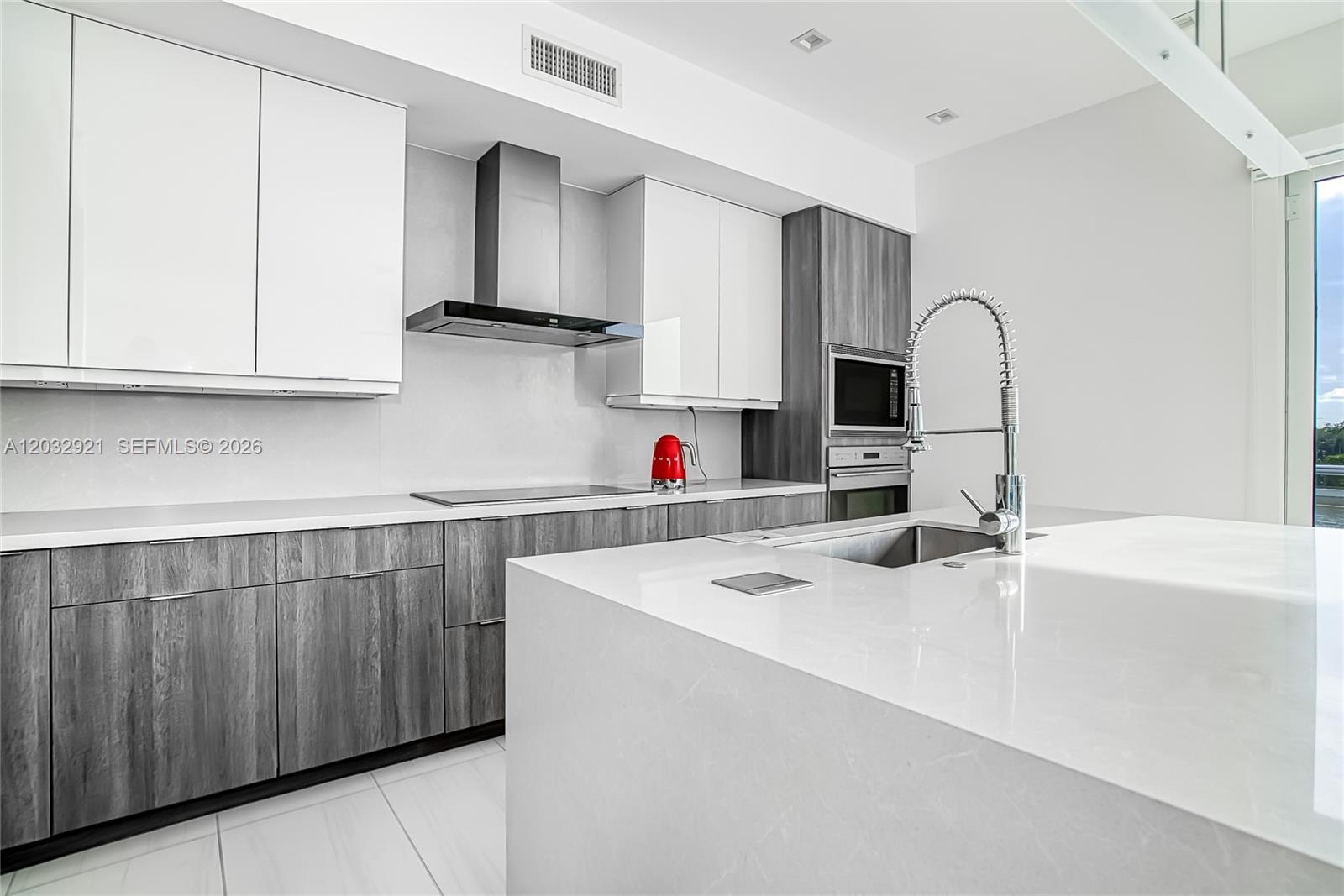 A12032921 Property Photo 12